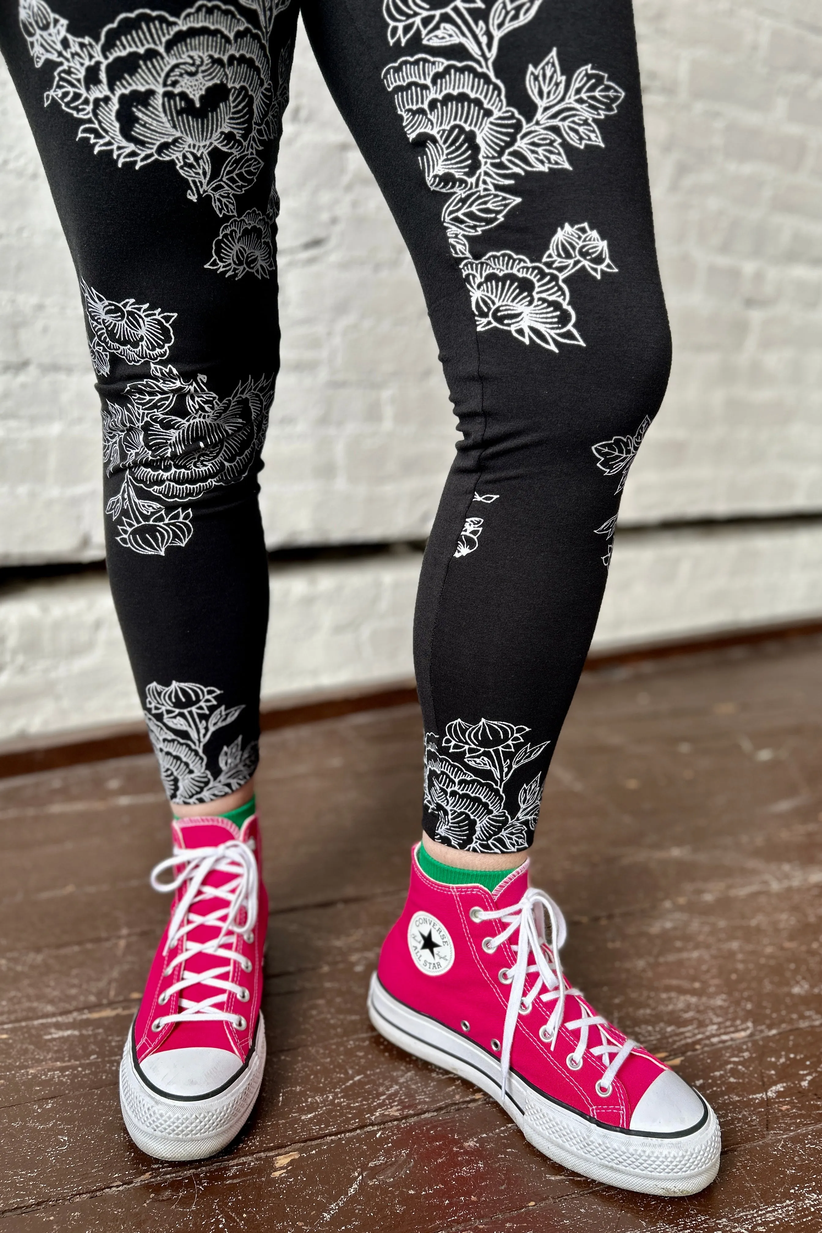 Leggings 7/8 - Black sold by Smoking Lily product image thumbnail 3