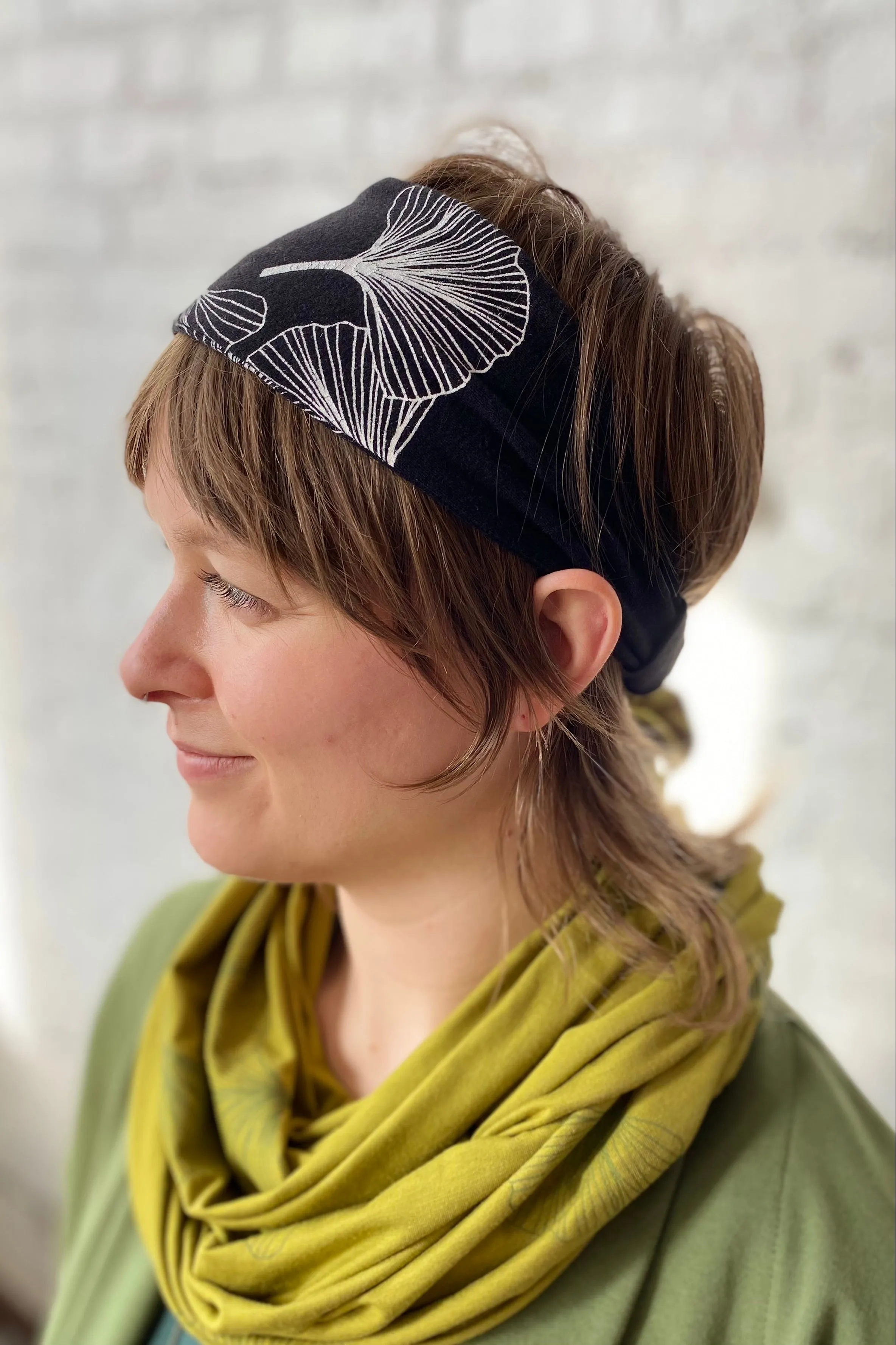 Headband sold by Smoking Lily