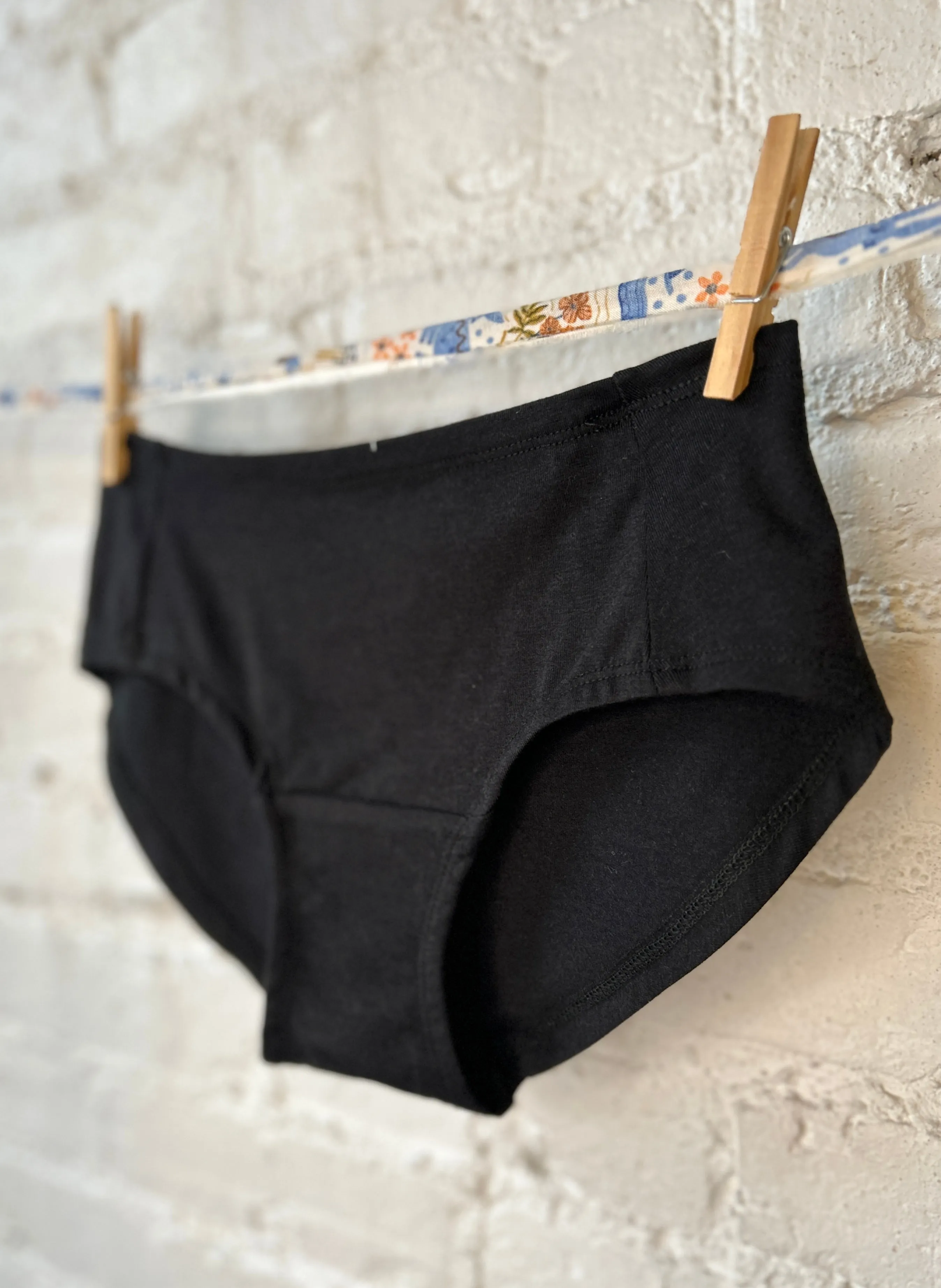 Underlovelies - Unprinted sold by Smoking Lily product image thumbnail 2