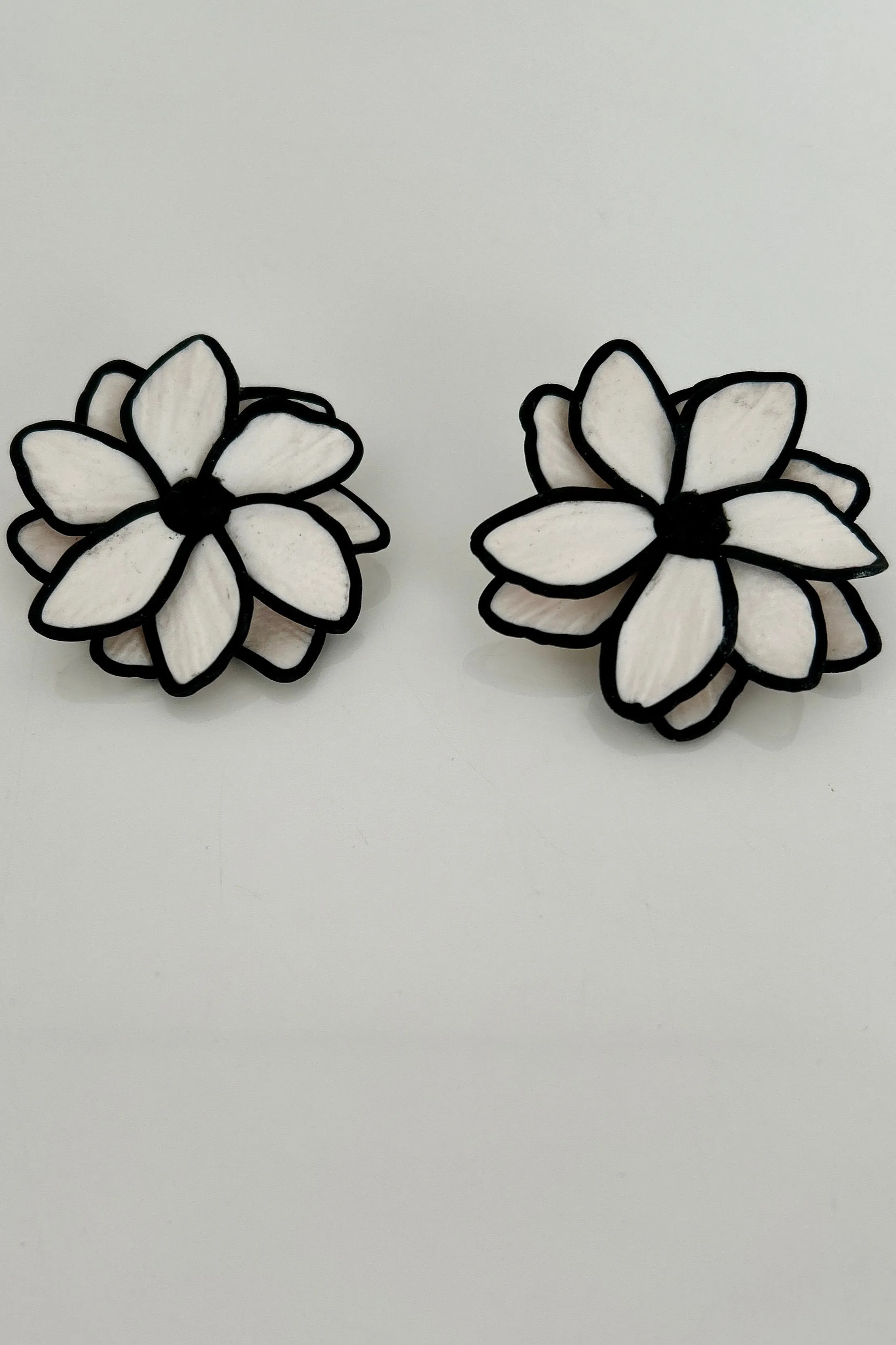 Studio 2255 Earring - Flora Black and White sold by Smoking Lily product image thumbnail 2