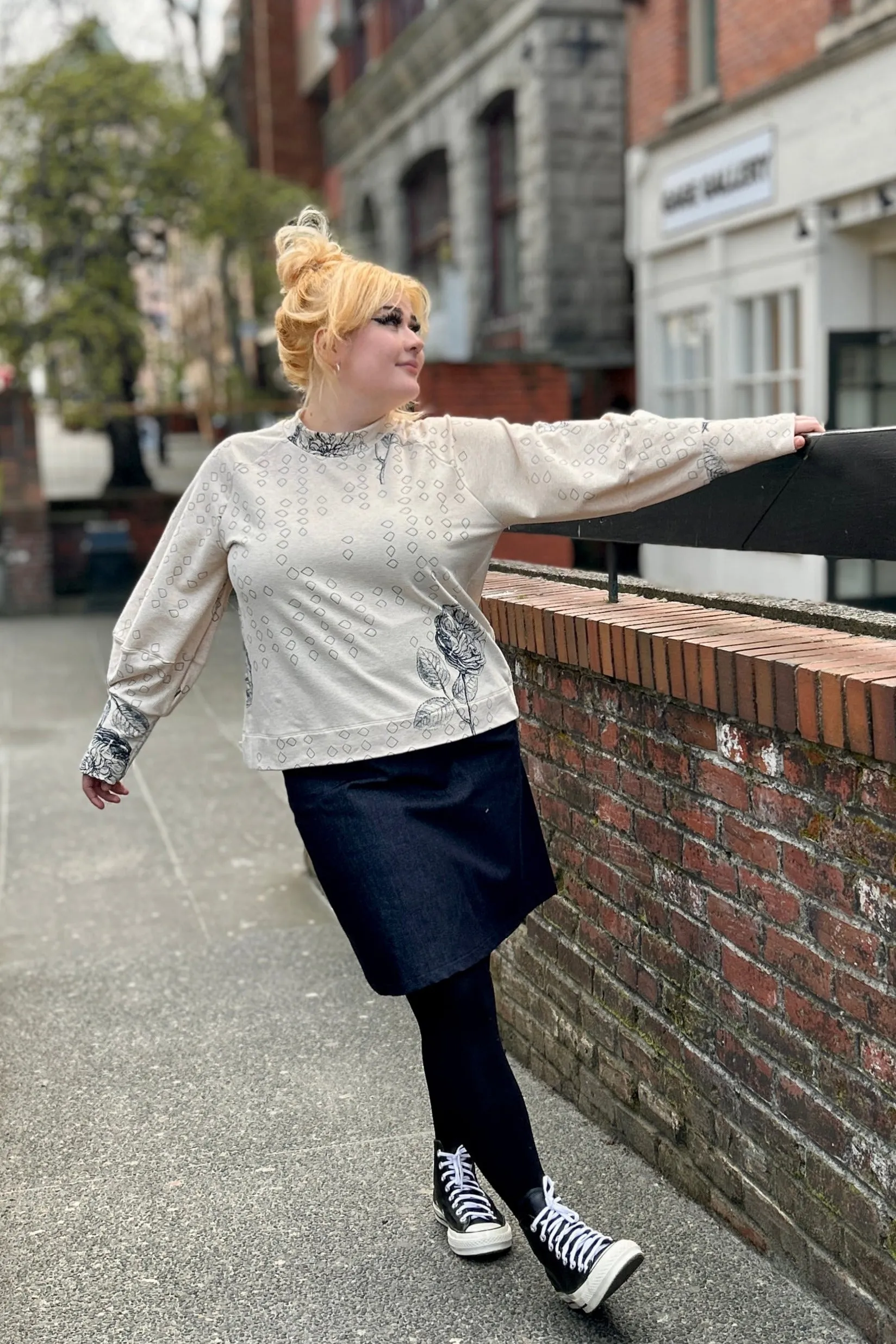 Final Sale Fundra Sweatshirt - Almond sold by Smoking Lily