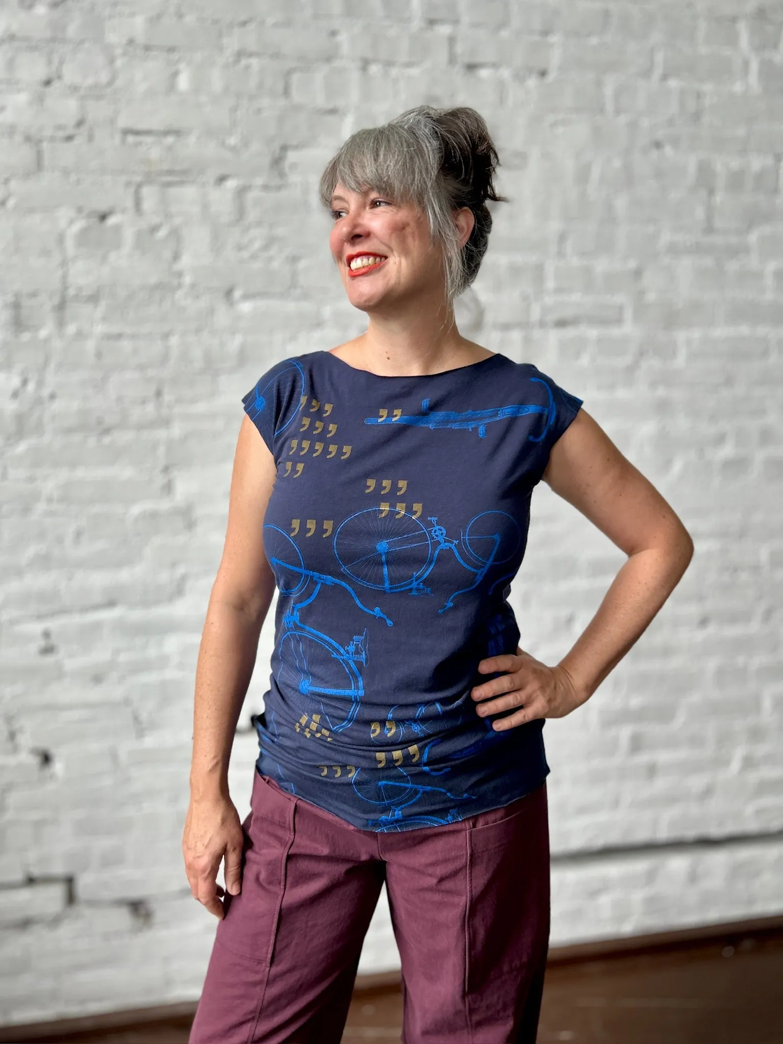 Simple Tee Marine sold by Smoking Lily product image thumbnail 2