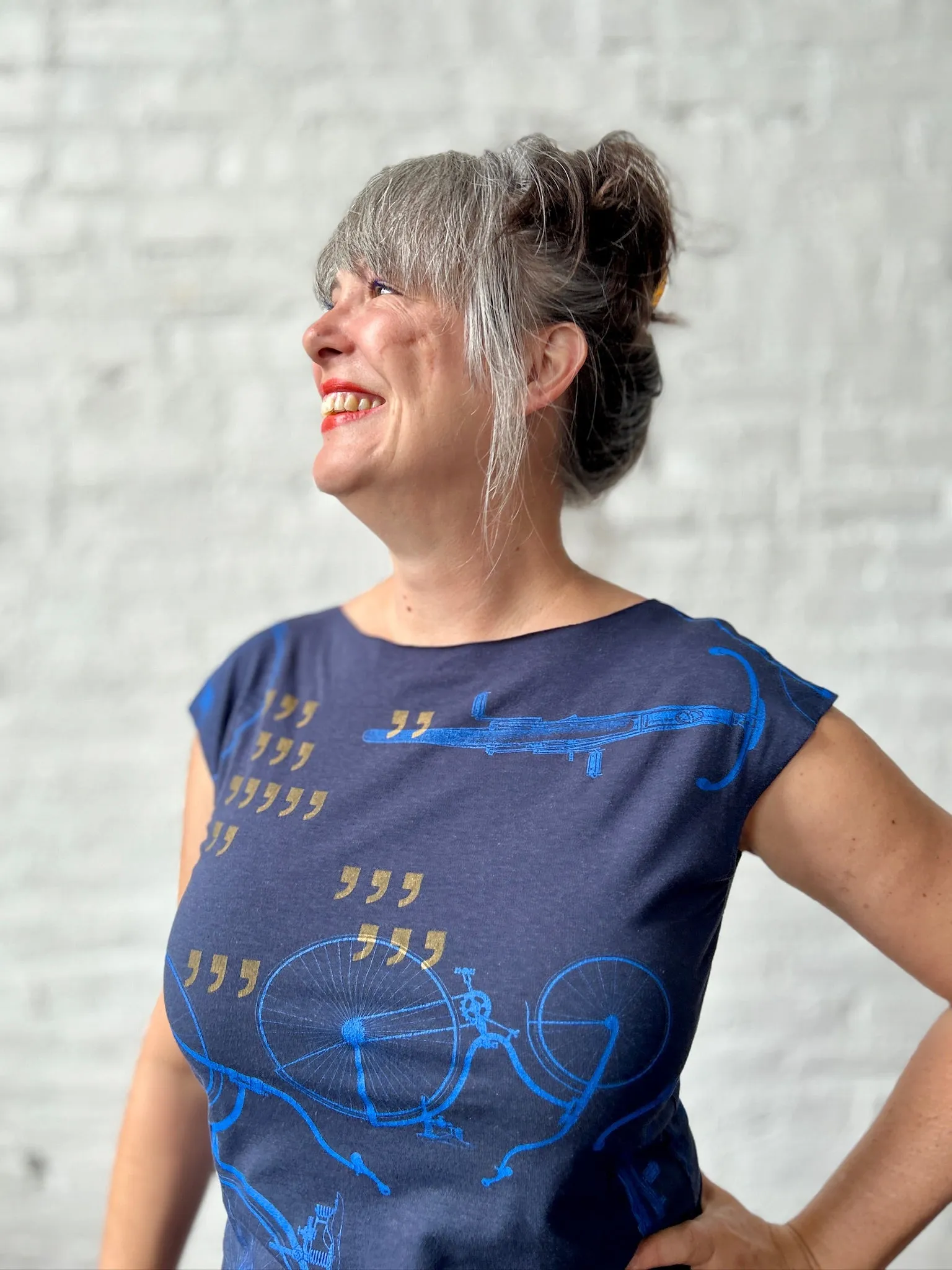 Simple Tee Marine sold by Smoking Lily product image thumbnail 3