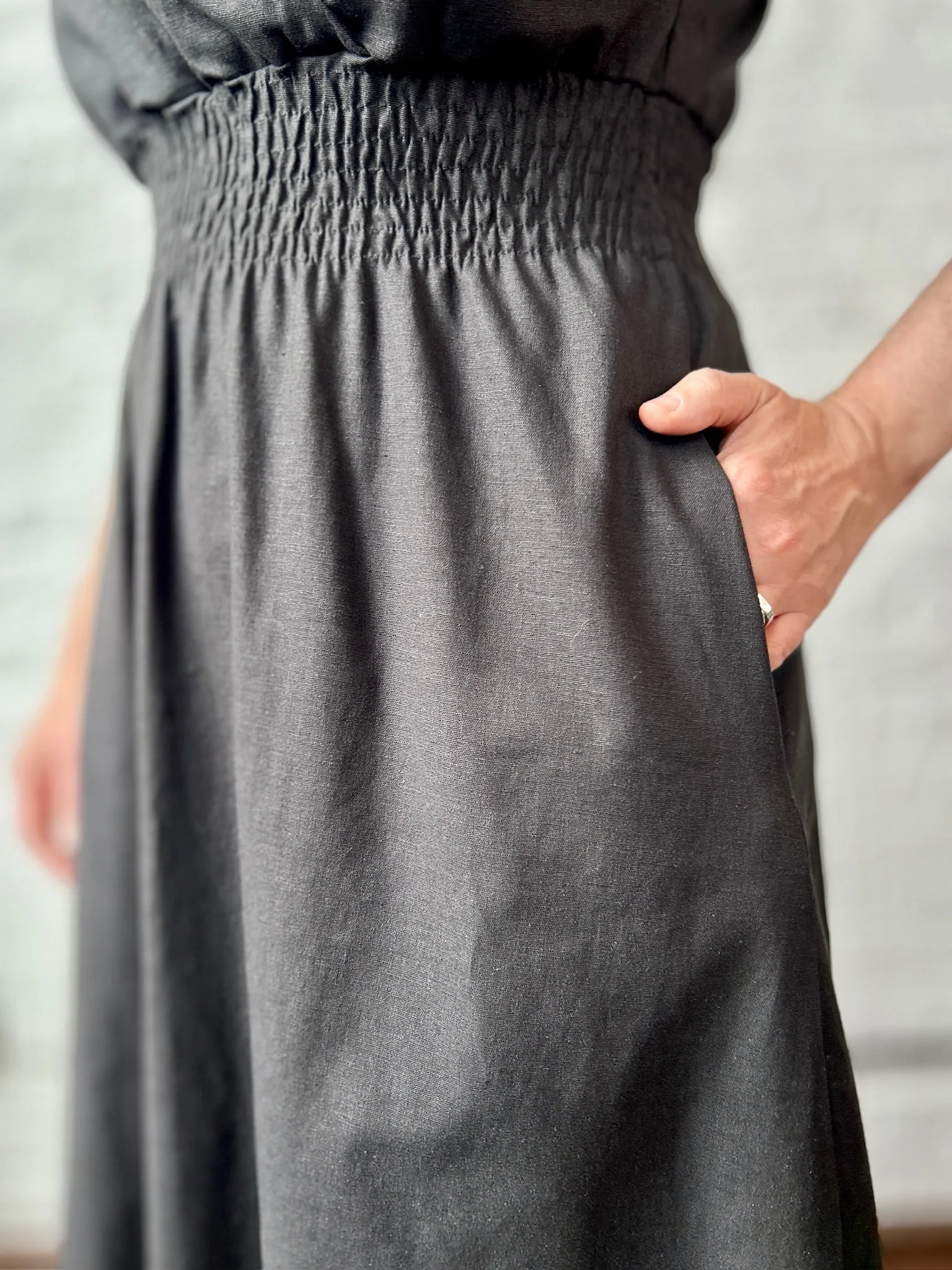 Final Sale Rotator Reprise - Black sold by Smoking Lily product image thumbnail 3