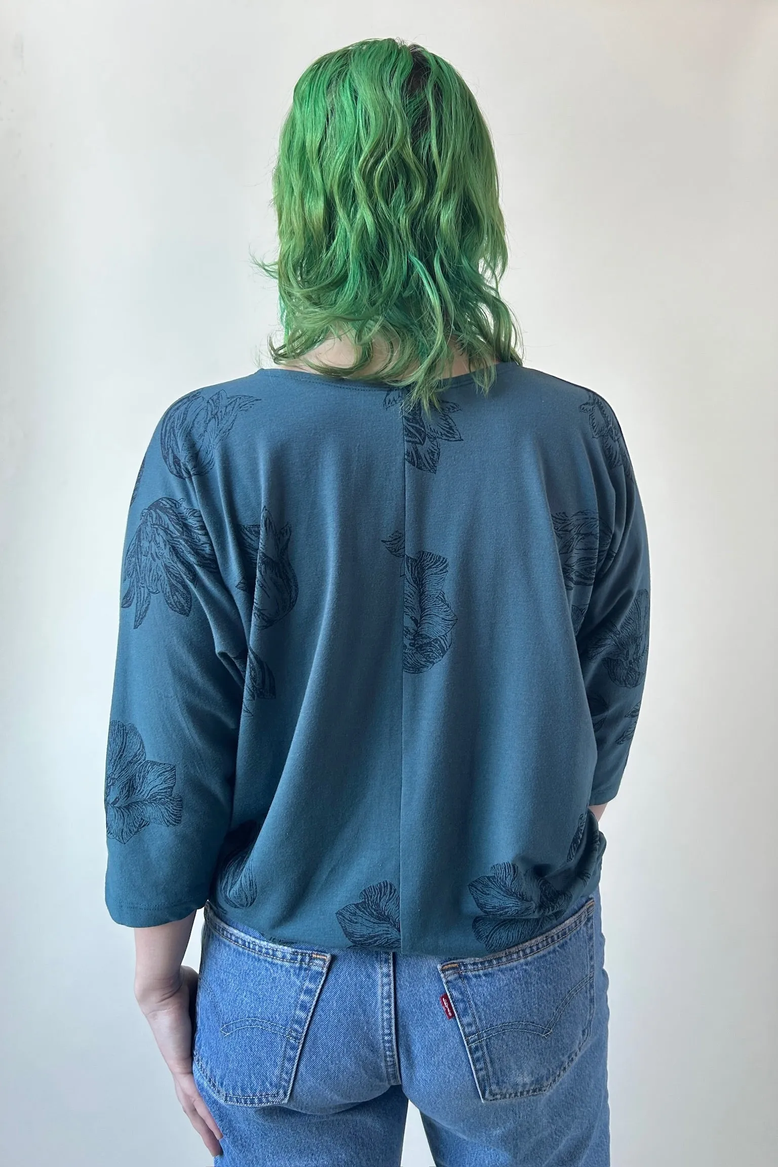 Nikita - Stargazer sold by Smoking Lily product image thumbnail 3