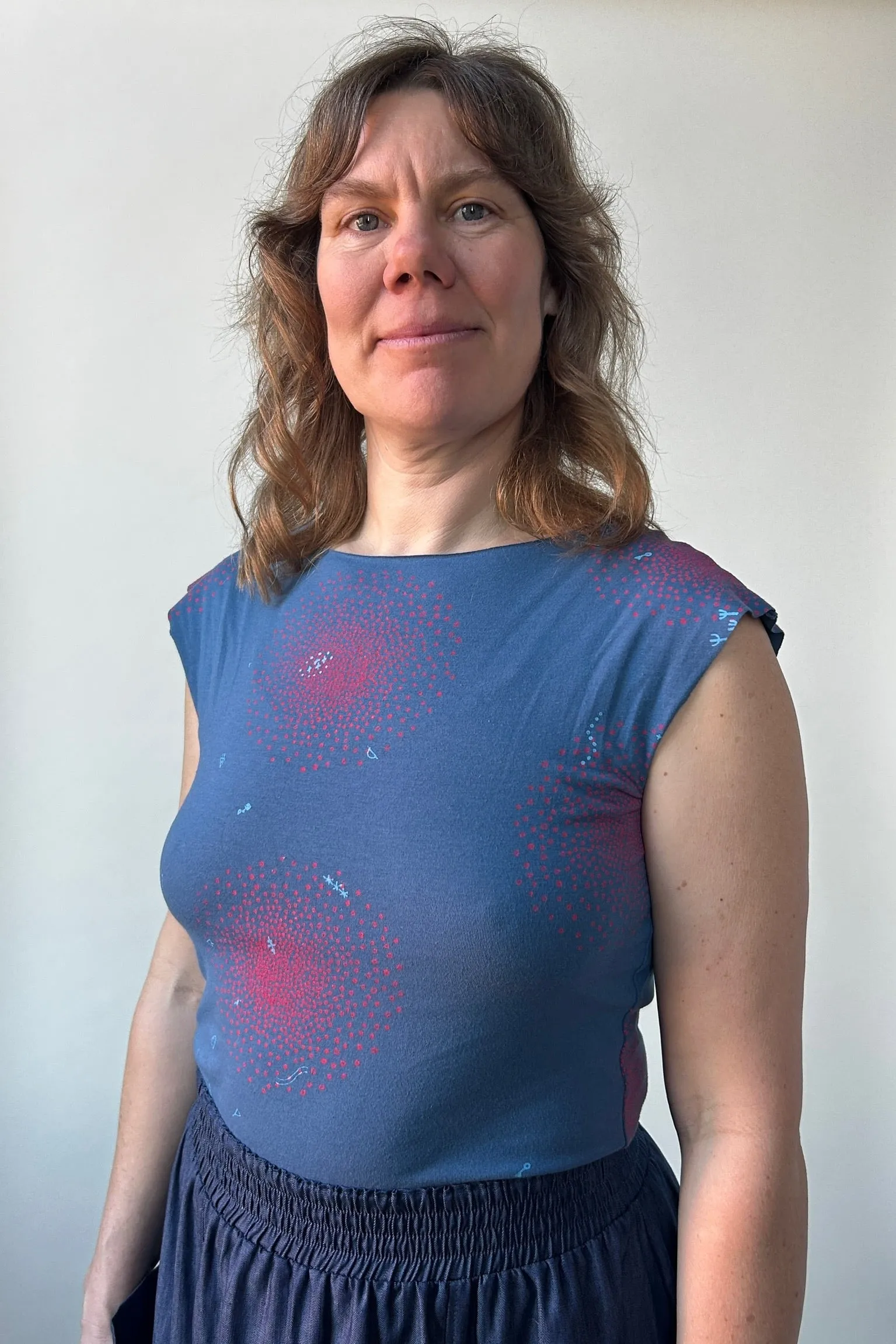 Simple Tee Stellar sold by Smoking Lily