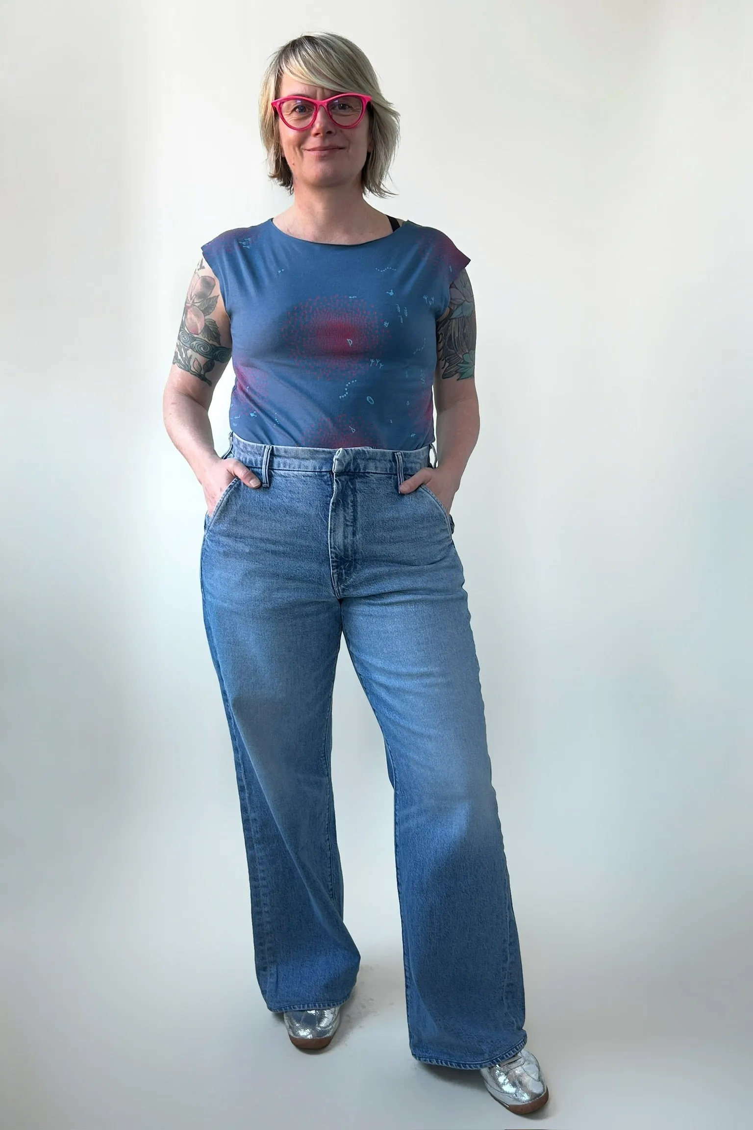 Simple Tee Stellar sold by Smoking Lily product image thumbnail 5