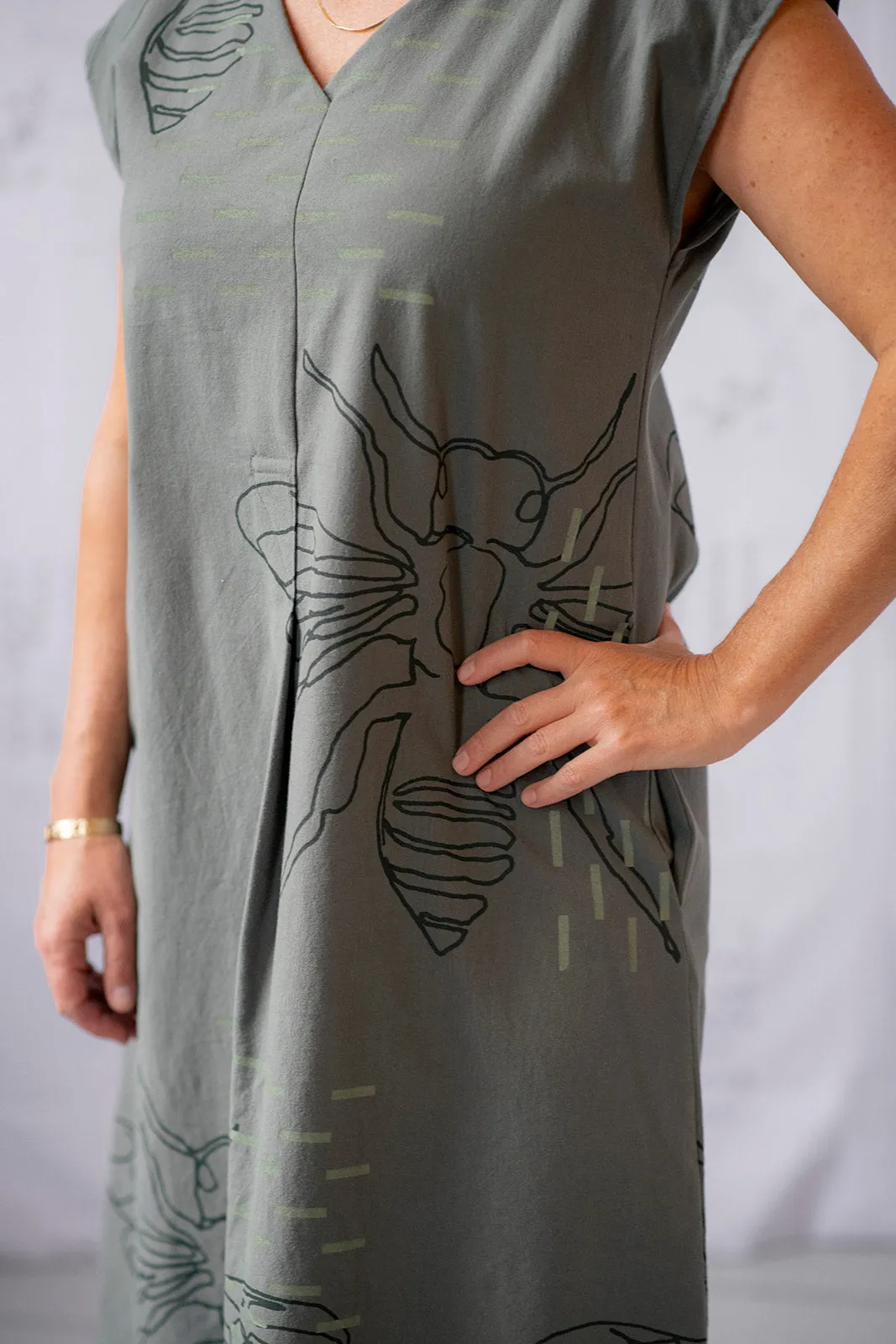 Shelter Dress - Pesto sold by Smoking Lily product image thumbnail 5