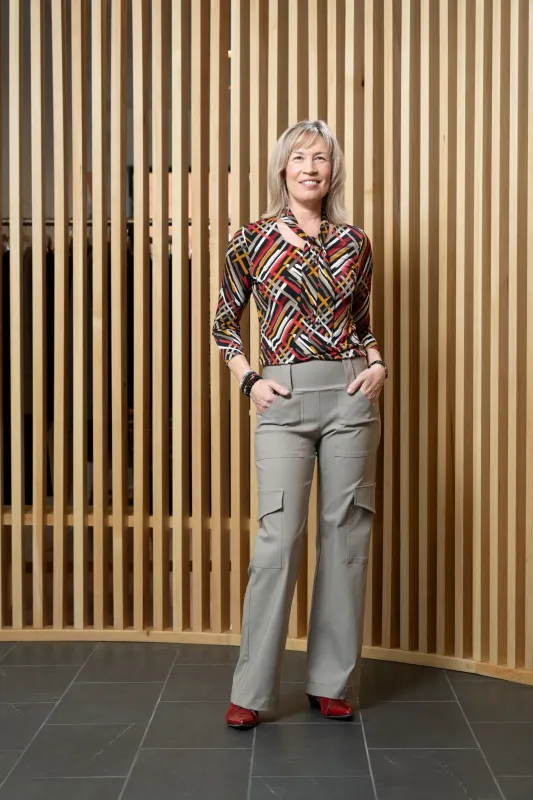 Karina cargo - stretch twill sold by Studio Dianne