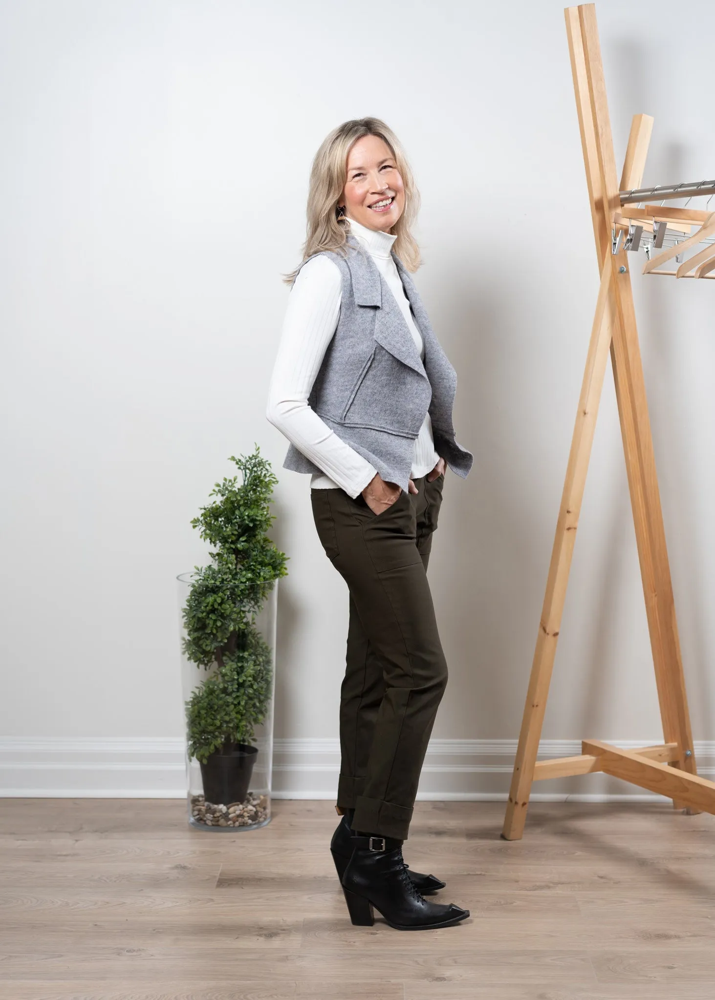 Jolie carpenter - stretch twill sold by Studio Dianne product image thumbnail 2