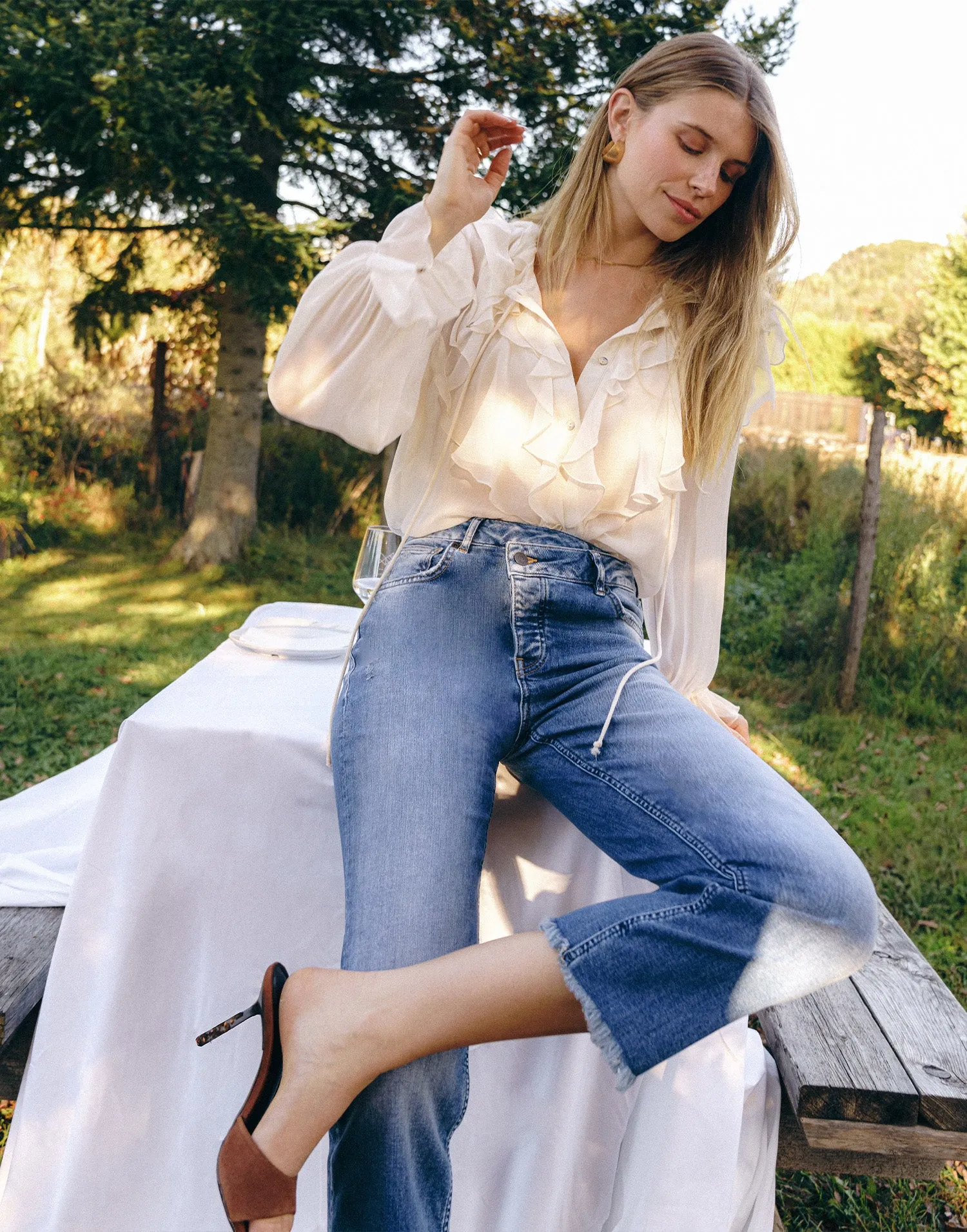 CHLOE STRAIGHT JEANS / BRUNNERA sold by Yoga Jeans