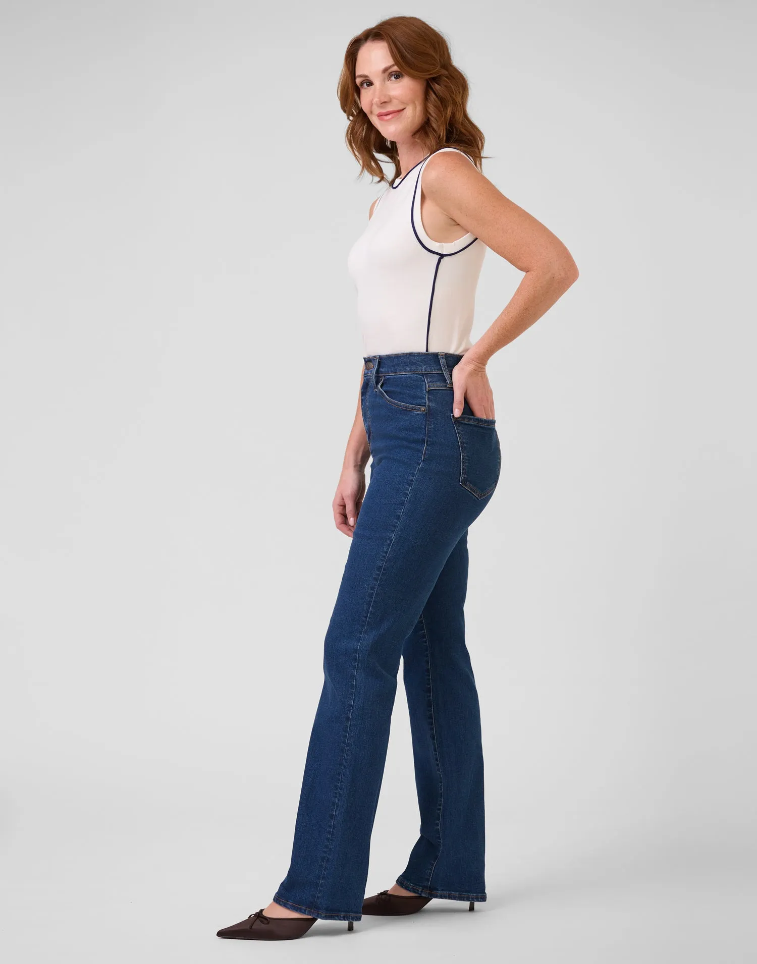 CHLOE STRAIGHT JEANS / HERITAGE BLUE sold by Yoga Jeans product image thumbnail 4
