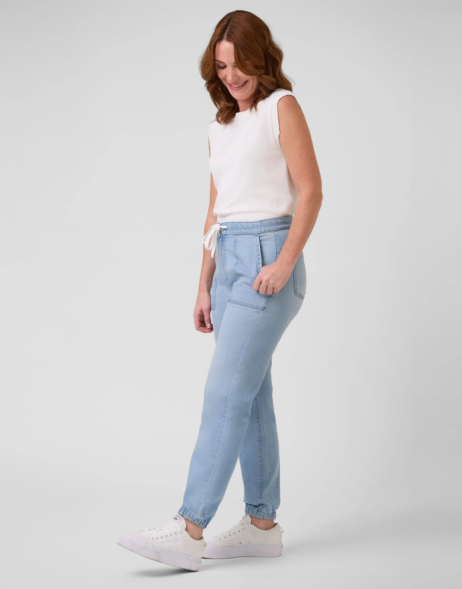 MALIA RELAXED JEANS / LIGHT SKY sold by Yoga Jeans product image thumbnail 5
