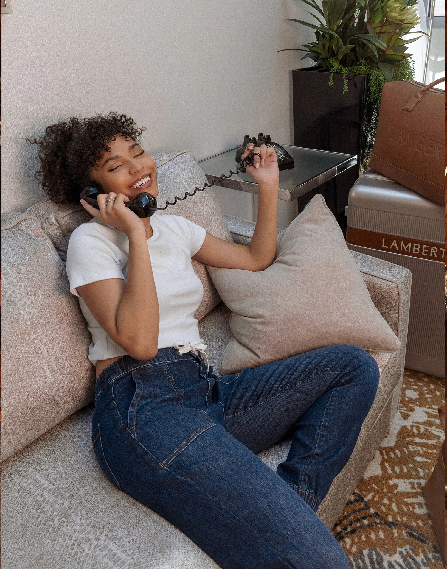 MALIA RELAXED JEANS / WINDY BLUE sold by Yoga Jeans