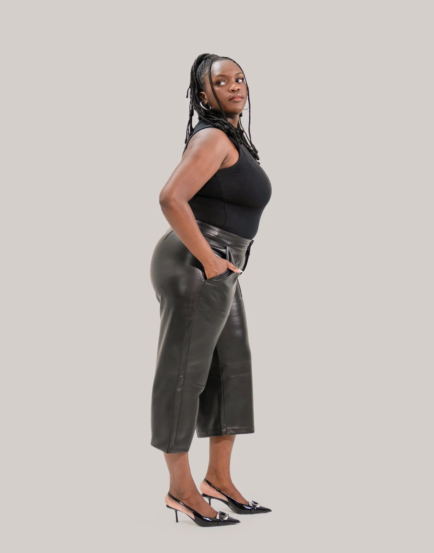 LILY WIDE LEG VEGAN LEATHER PANT / BLACK sold by Yoga Jeans