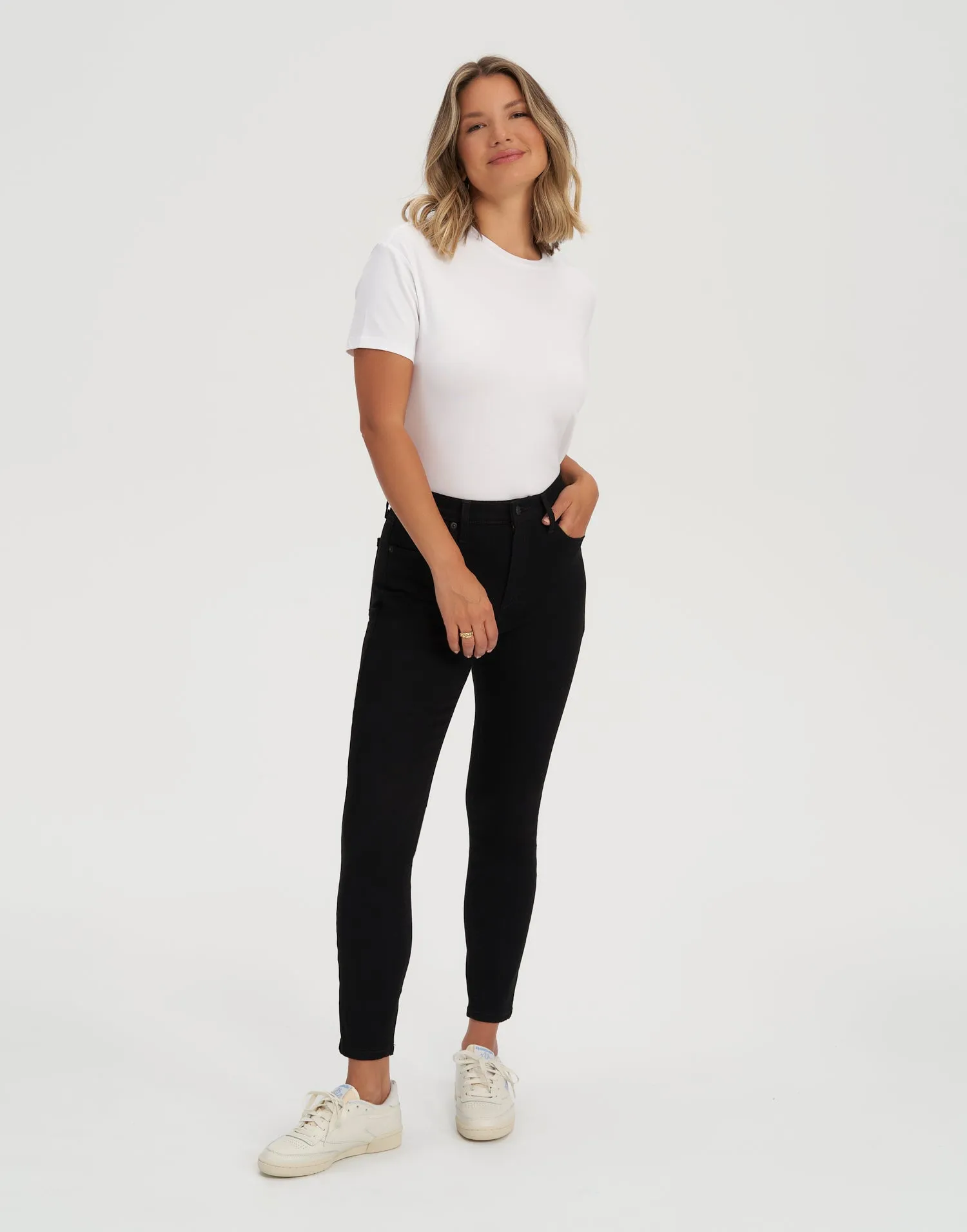 RACHEL SKINNY JEANS / 27" BLACK sold by Yoga Jeans product image thumbnail 4