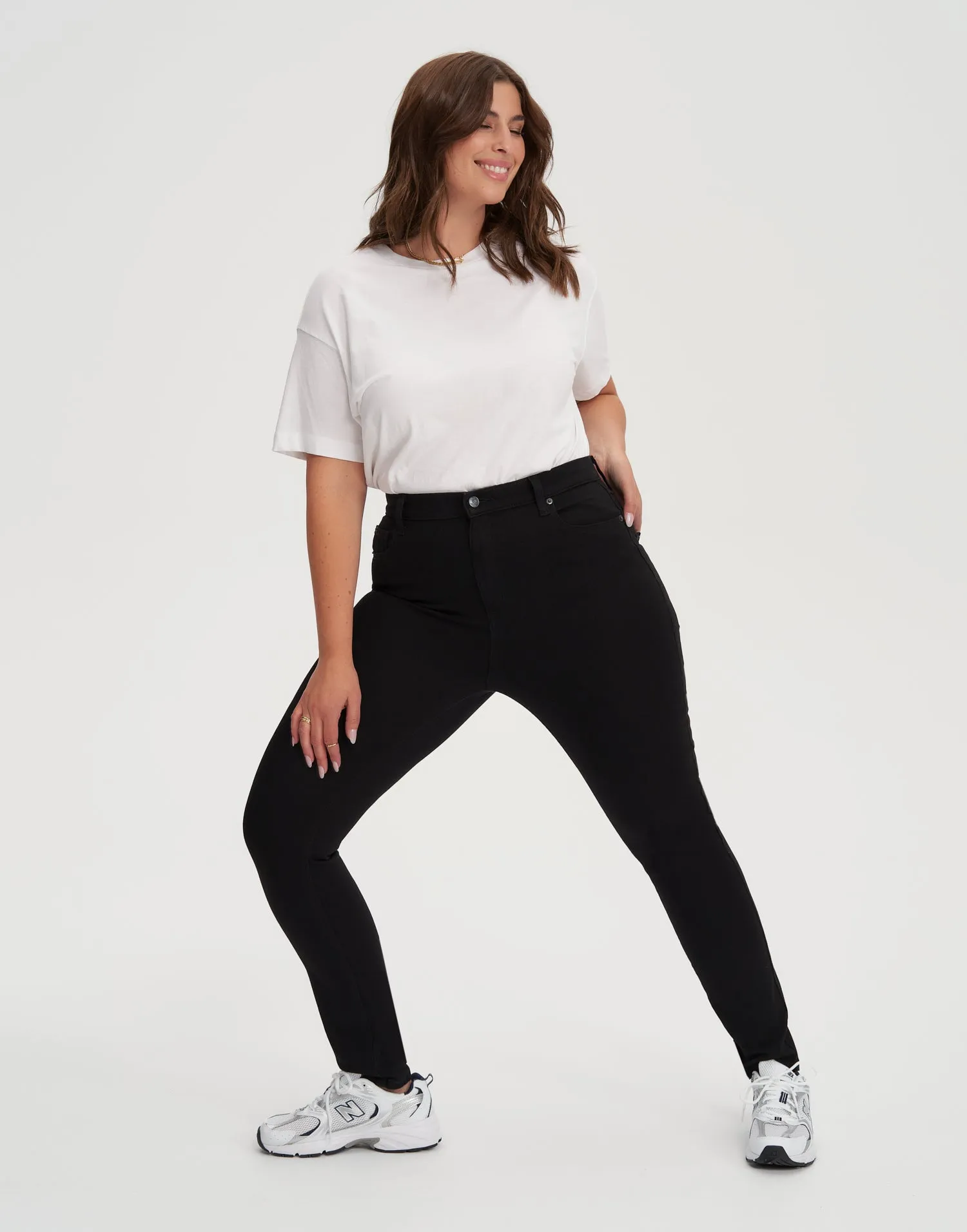 RACHEL HIGH RISE SKINNY JEANS / BLACK sold by Yoga Jeans