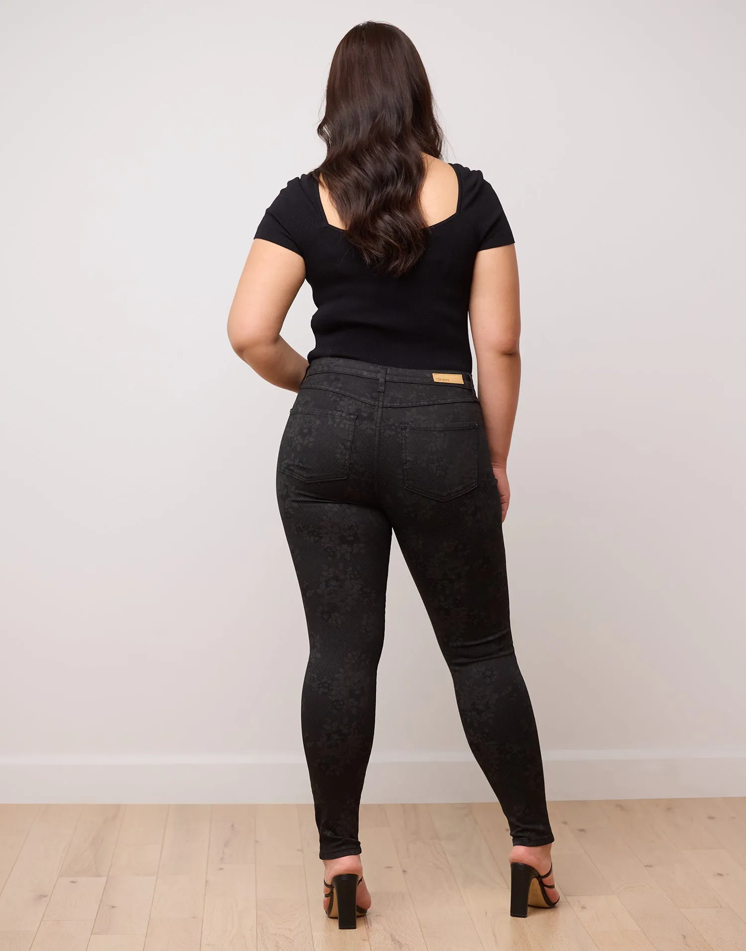 RACHEL SKINNY JEANS / BLACK FLORAL sold by Yoga Jeans product image thumbnail 4