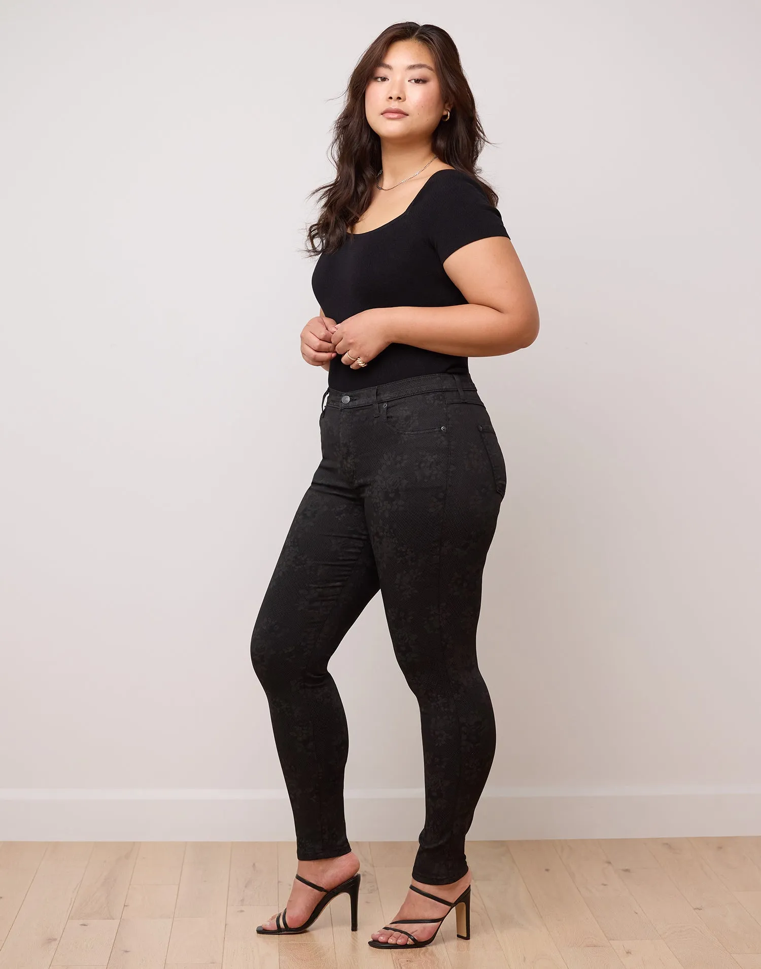 RACHEL SKINNY JEANS / BLACK FLORAL sold by Yoga Jeans product image thumbnail 3