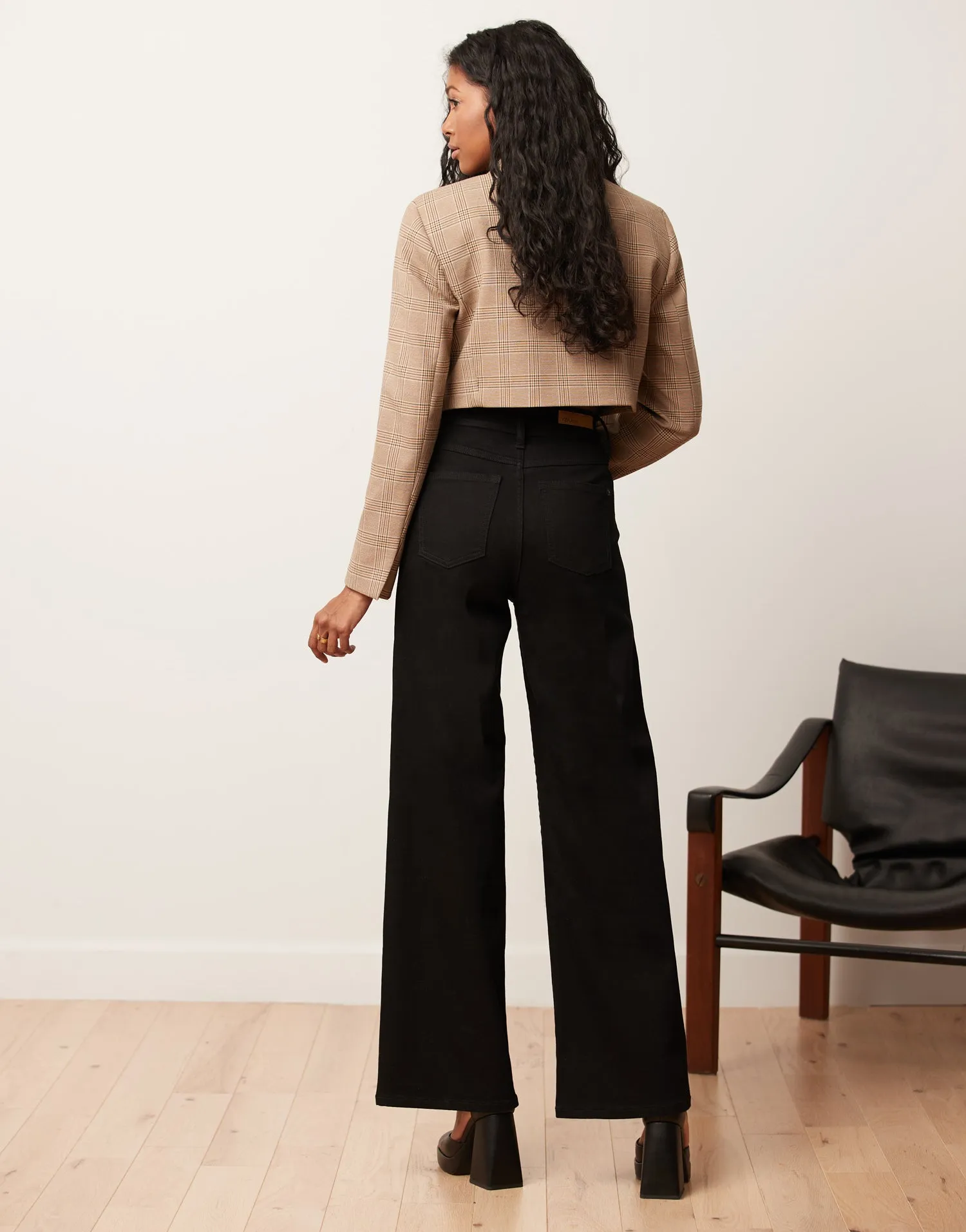 LILY WIDE LEG JEANS / BLACK sold by Yoga Jeans product image thumbnail 4