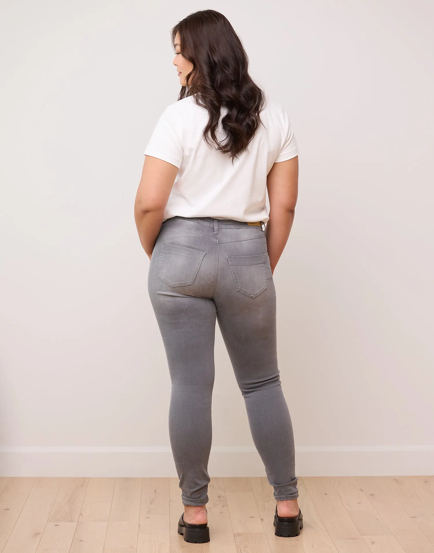 RACHEL SKINNY JEANS / STONE GREY sold by Yoga Jeans product image thumbnail 3