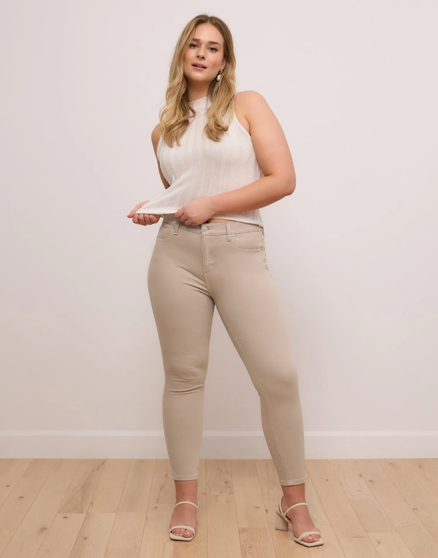 RACHEL SKINNY JEANS / SANDY BEACH sold by Yoga Jeans