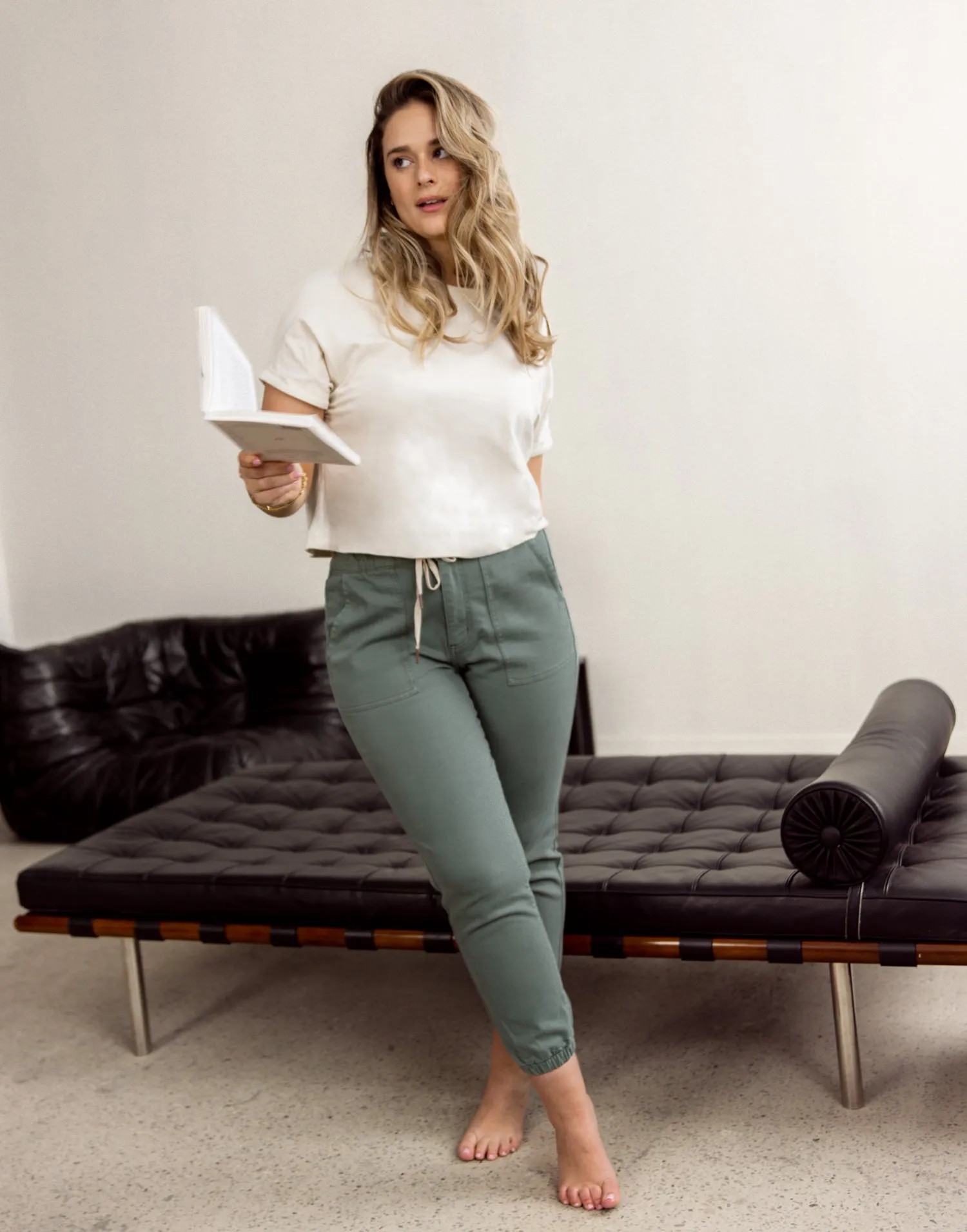 MALIA RELAXED JEANS JOGGER / LAUREL WREATH sold by Yoga Jeans