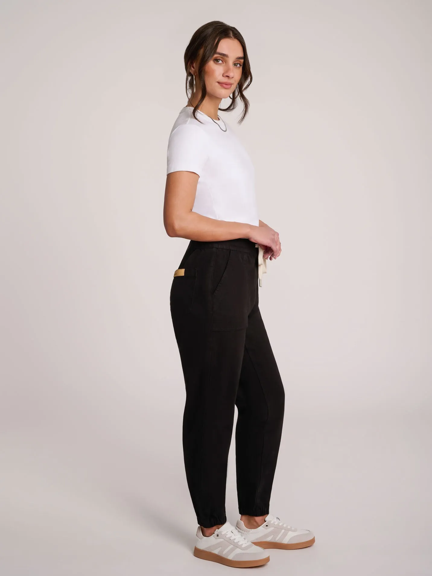 MALIA RELAXED JEANS / BLACK sold by Yoga Jeans product image thumbnail 4