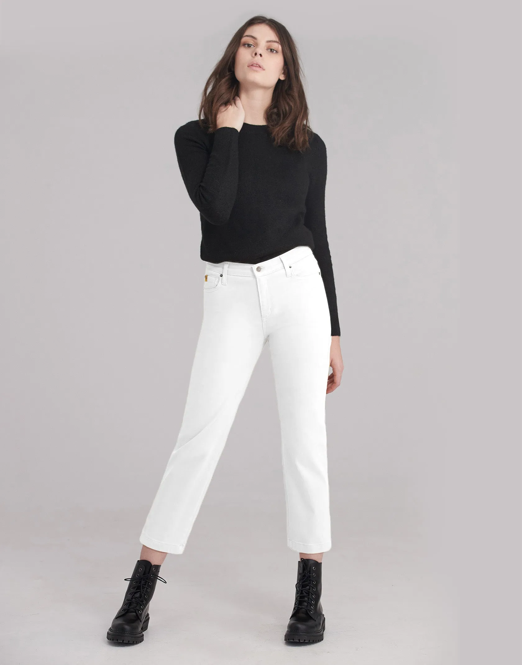 CHLOE STRAIGHT JEANS / WHITE sold by Yoga Jeans