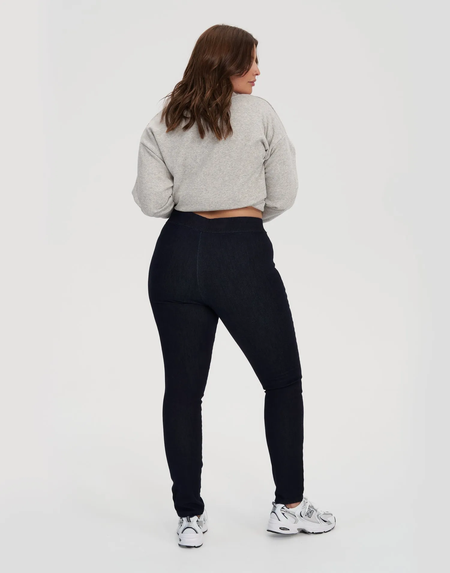HIGH RISE / RACHEL SKINNY / PRAGUE PULL-ON / 30" INSEAM sold by Yoga Jeans product image thumbnail 4