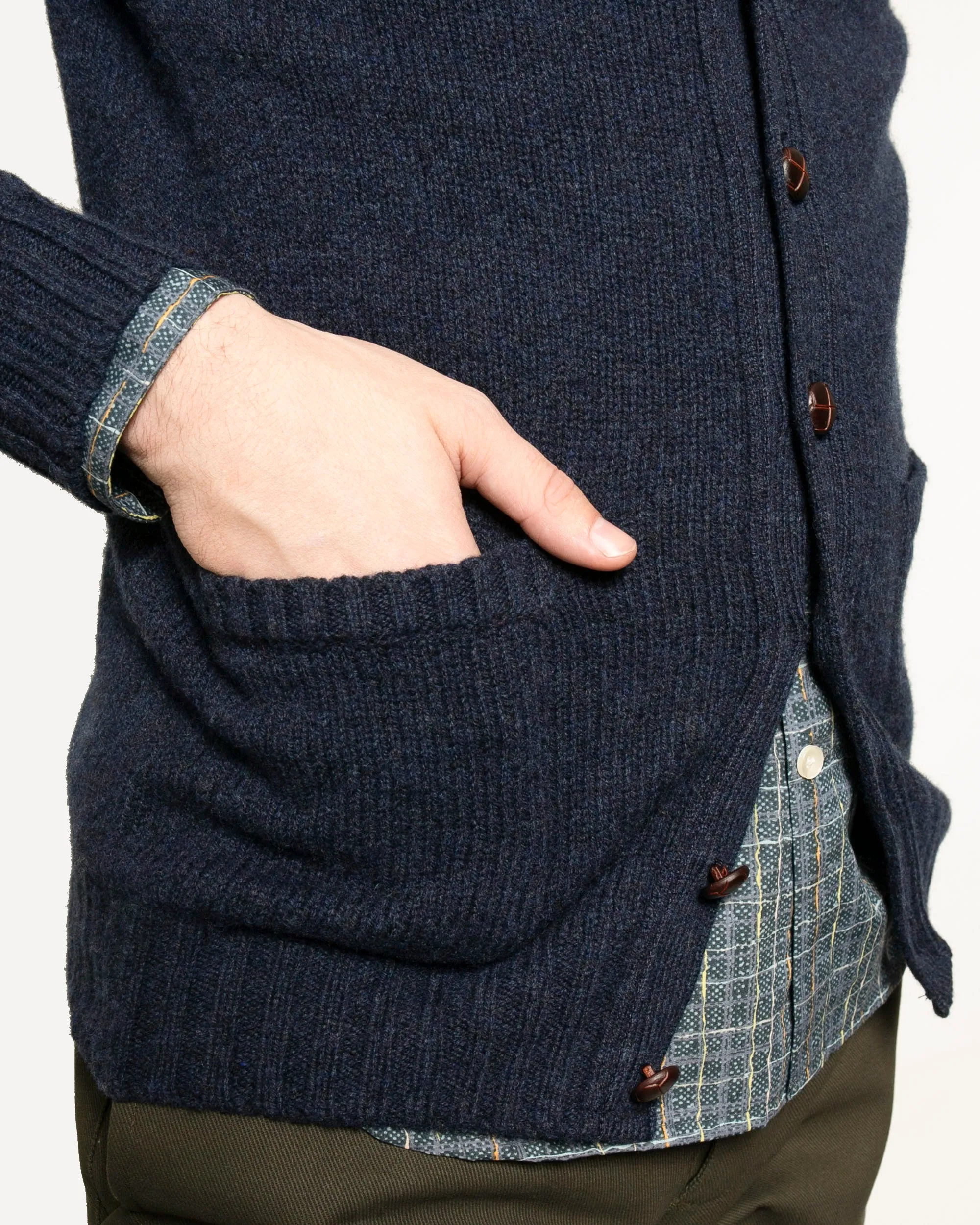 The Highland V Cardigan | Cosmos sold by 18 Waits product image thumbnail 4