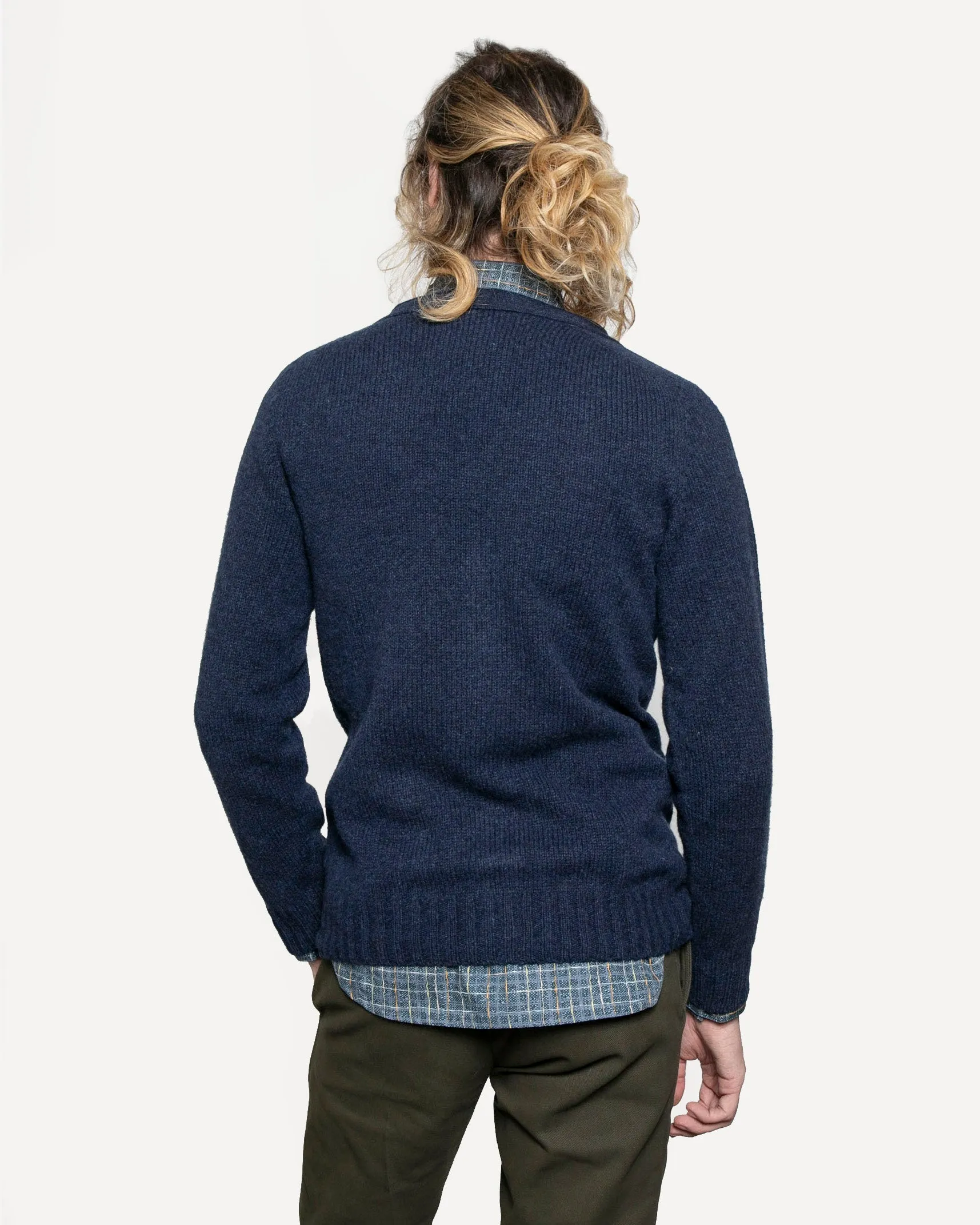 The Highland V Cardigan | Cosmos sold by 18 Waits product image thumbnail 2