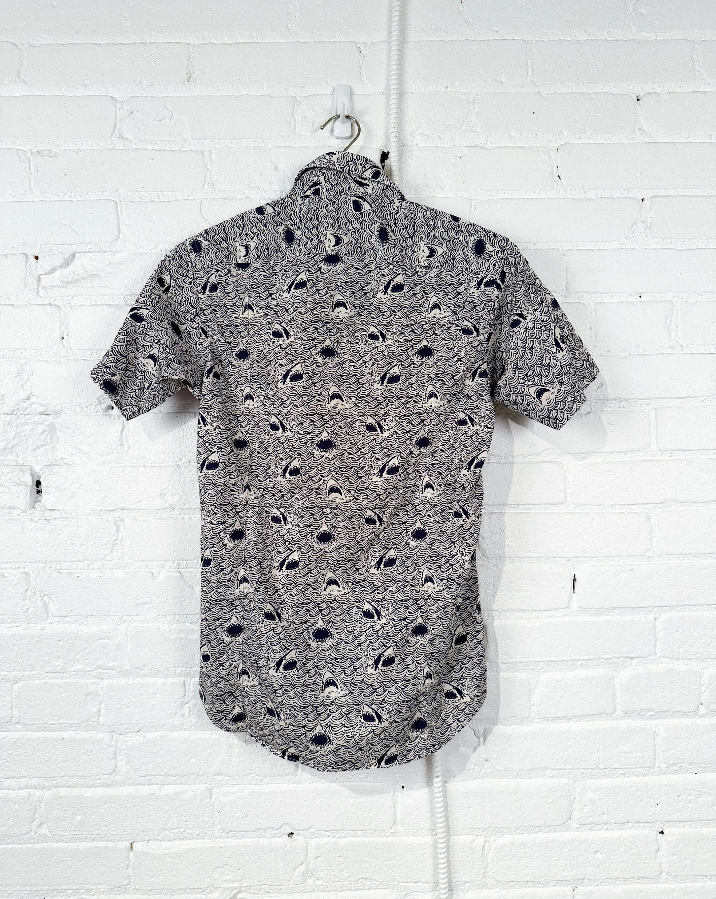 Vintage Short Sleeve Dylan | Great Navy Sharks II sold by 18 Waits product image thumbnail 2