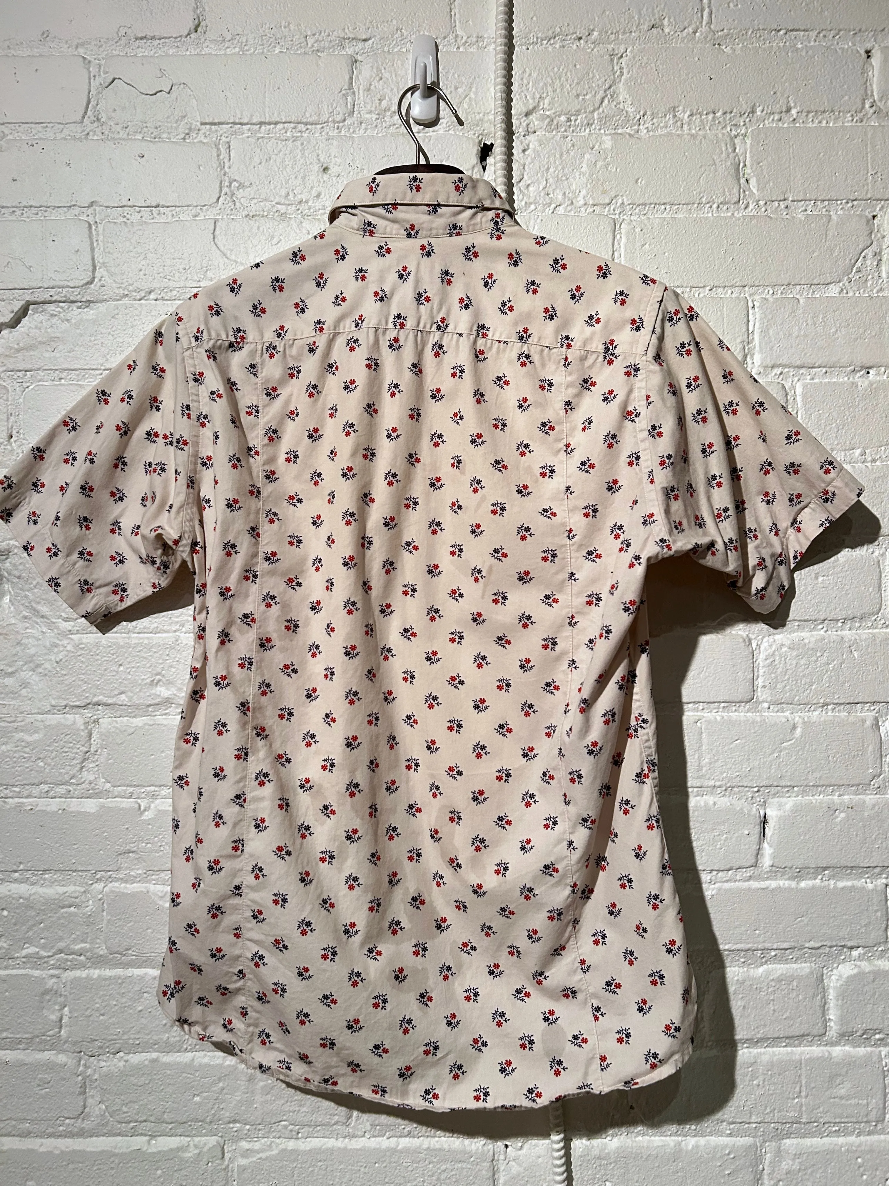 Vintage Short Sleeve Dylan | Vintage Flowers - White sold by 18 Waits product image thumbnail 2