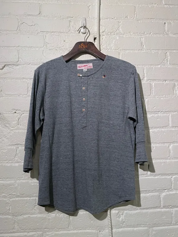 Vintage Hitchhiker Henley | Faded Blue made by 18 Waits