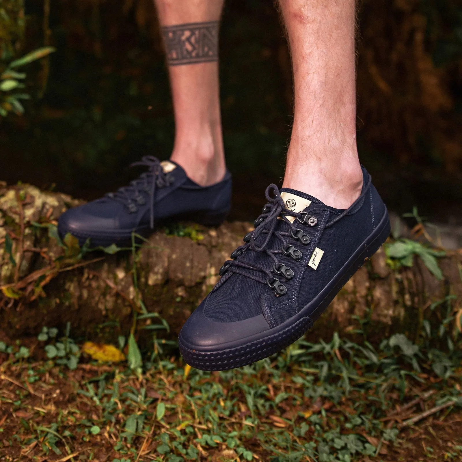 Geranium sold by Grounded People product image thumbnail 2