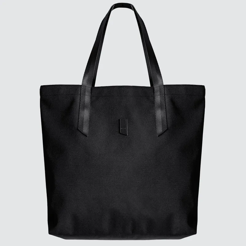 ST VIATEUR Tote in Recycled Nylon made by BEDI