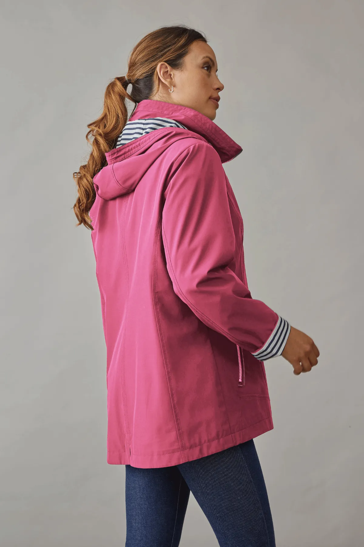 LUNA Wind & Waterproof Jacket 2882 sold by Lornes Coats product image thumbnail 3