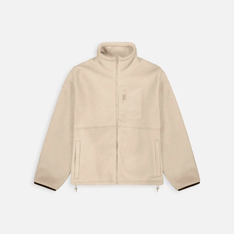 Aura Fleece Silver Lining sold by Wuxly