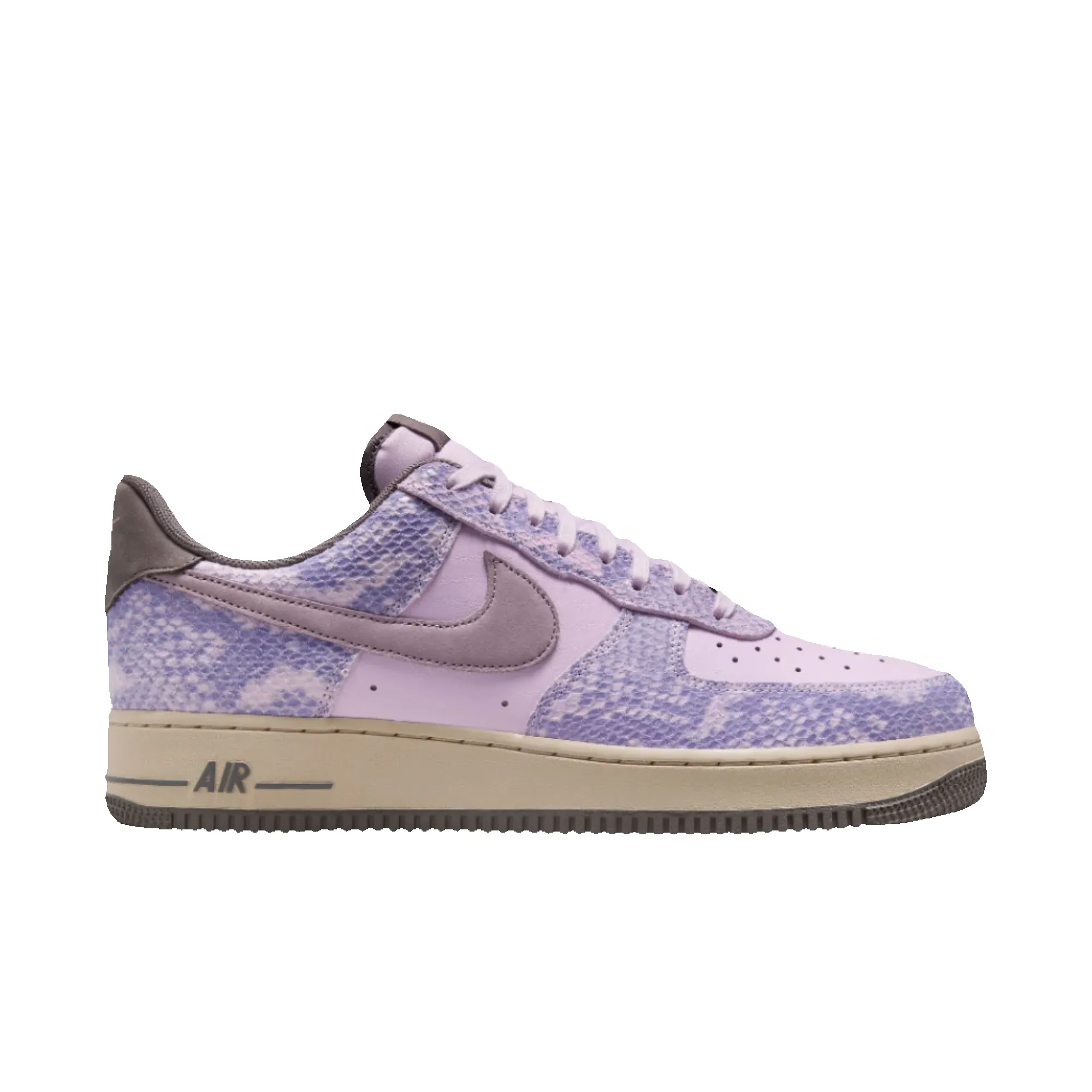 Air Force 1 '07 LV8 sold by Stomping Ground