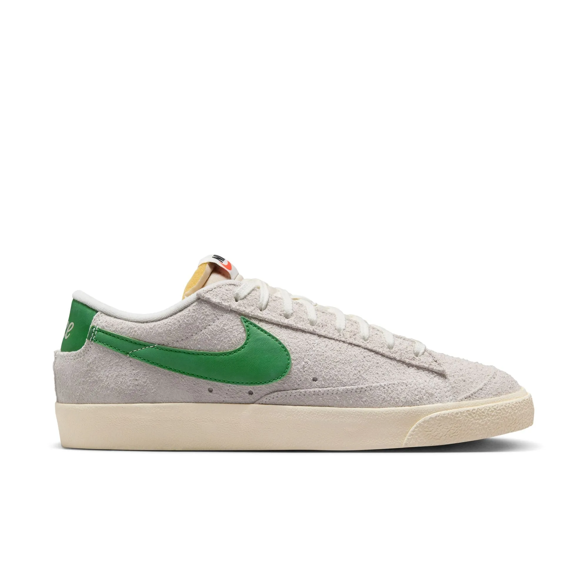 Blazer Low '77 -SUMMIT WHITE/KELLY GREEN sold by Stomping Ground