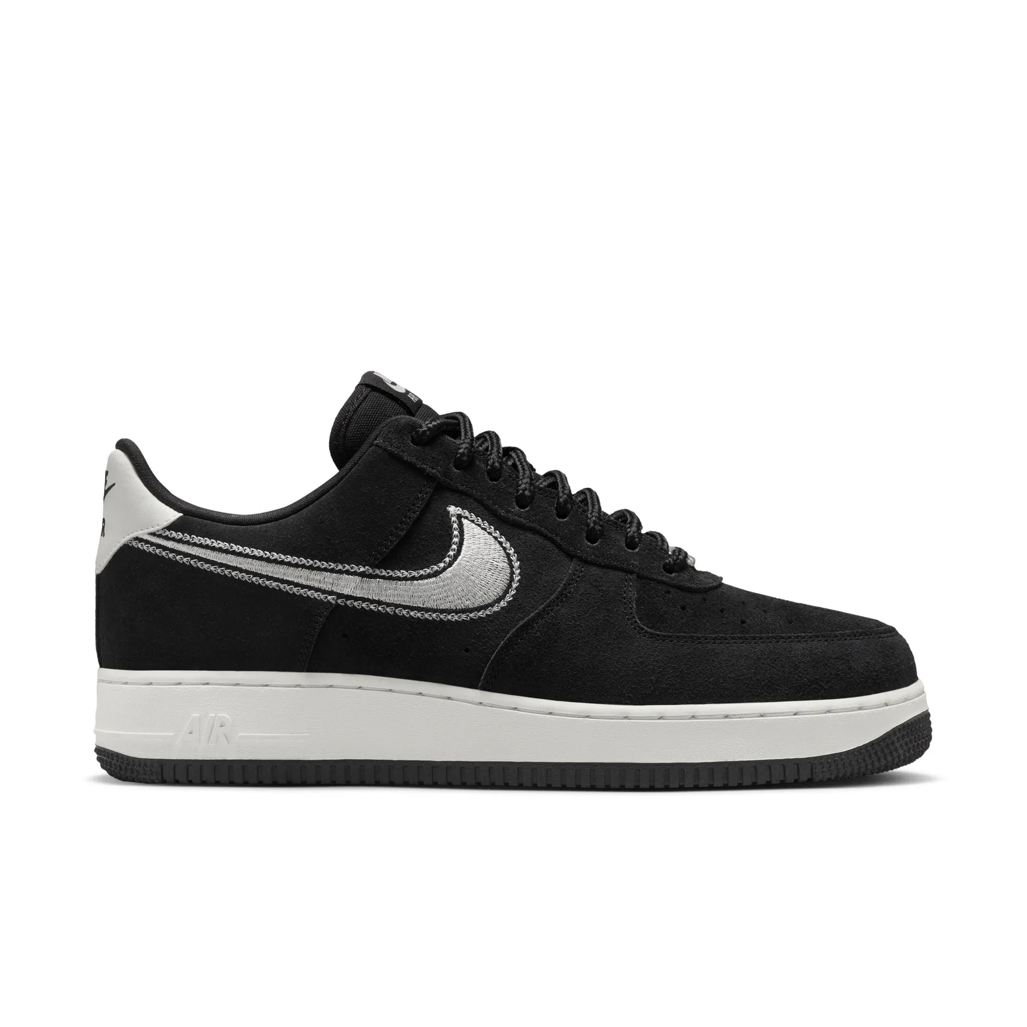 Air Force 1 '07 LV-BLACK/SAIL sold by Stomping Ground