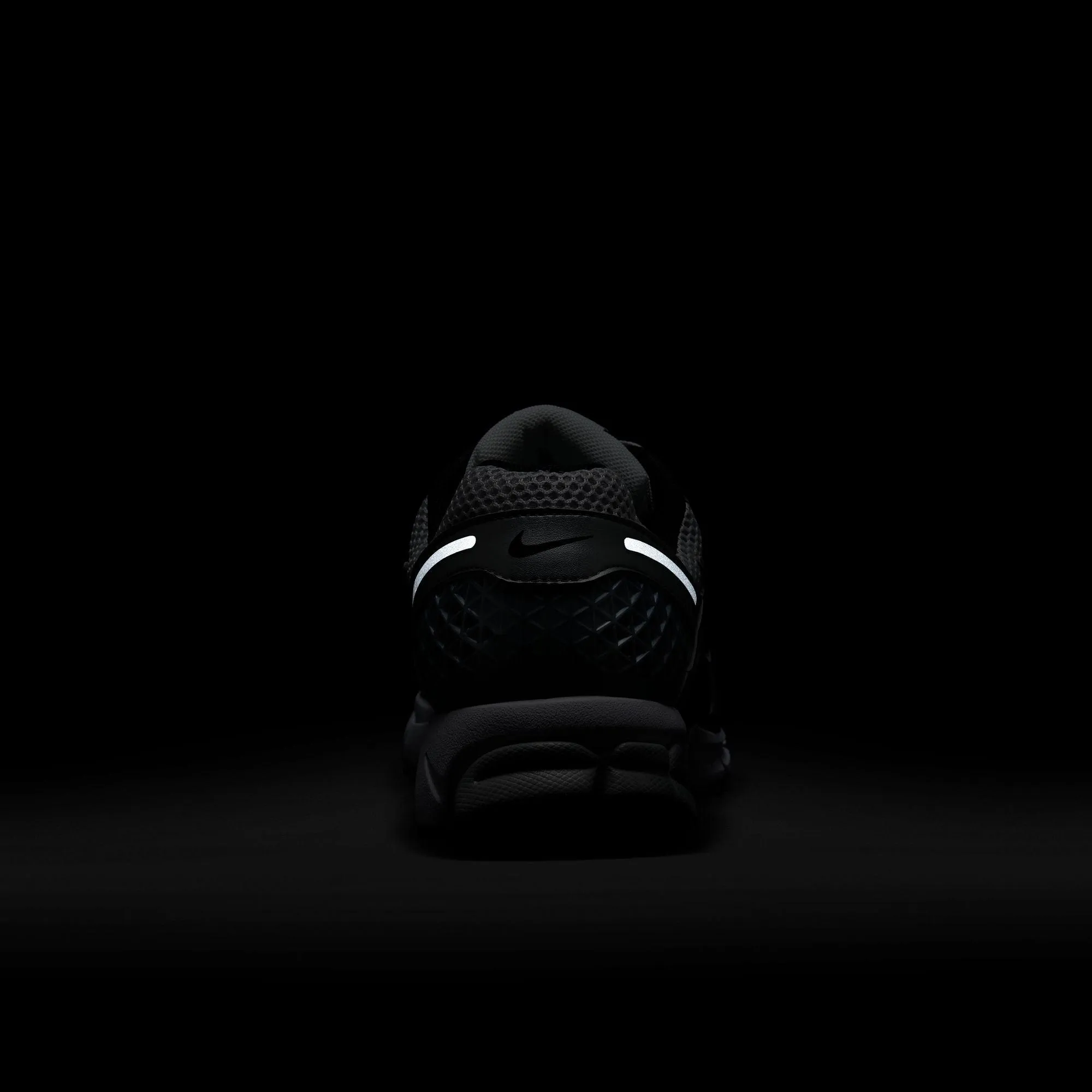 Nike Zoom Vomero -METALLIC SILVER/BLACK-PURE PLATINUM sold by Stomping Ground product image thumbnail 3