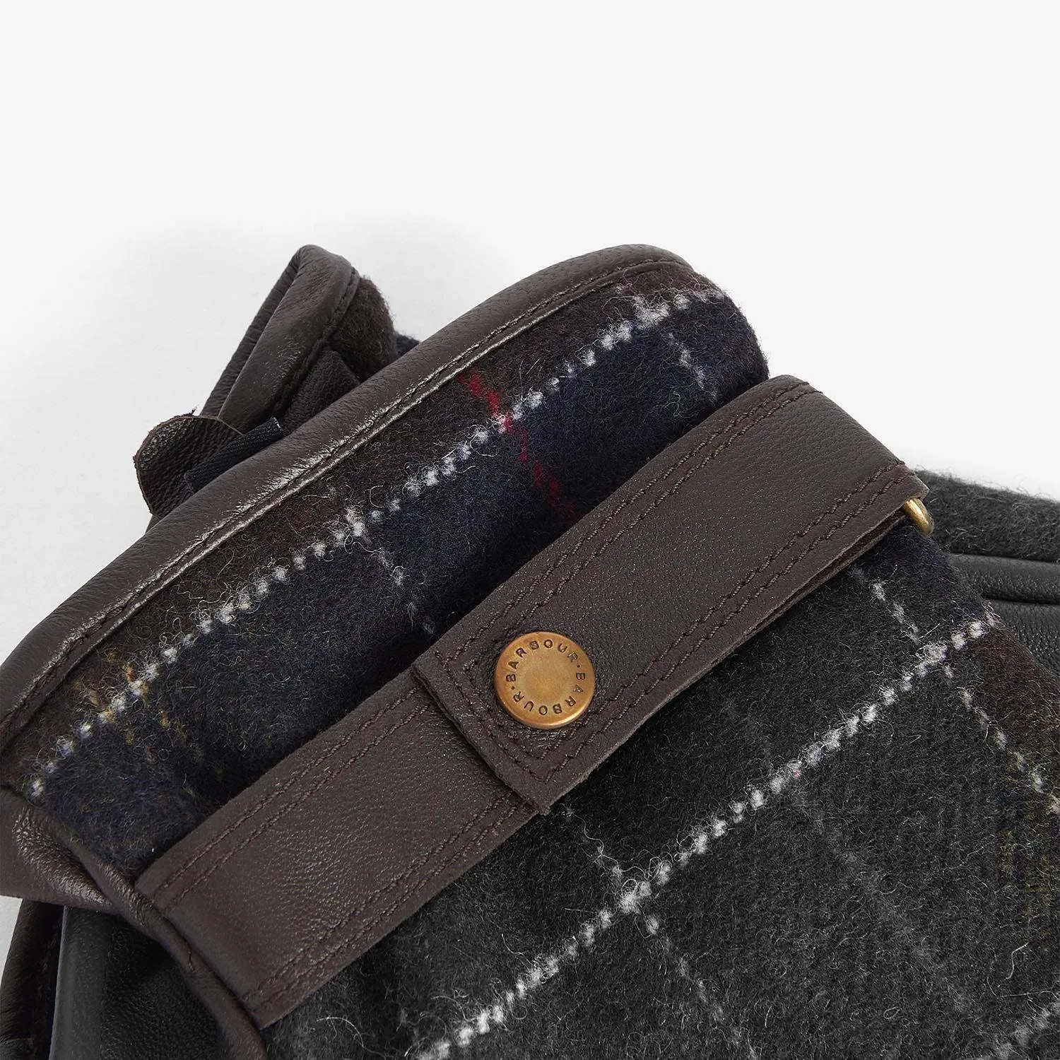 Newbrough Tartan Gloves - Classic Tartan sold by Stomping Ground product image thumbnail 2