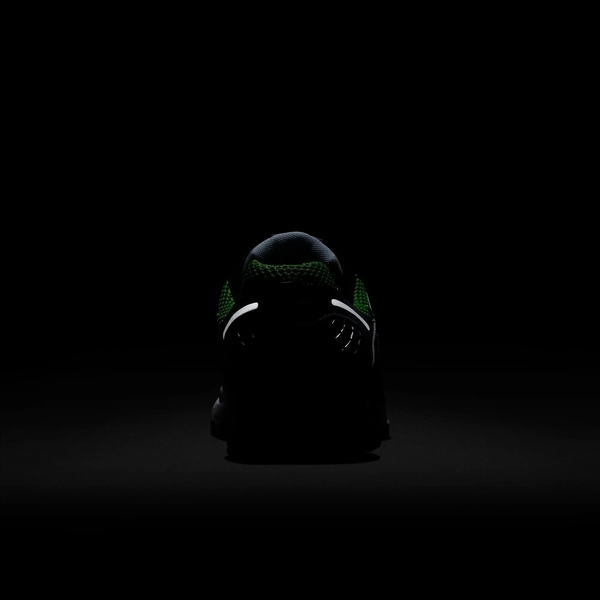 Nike Zoom Vomero 5 SE SP sold by Stomping Ground product image thumbnail 4