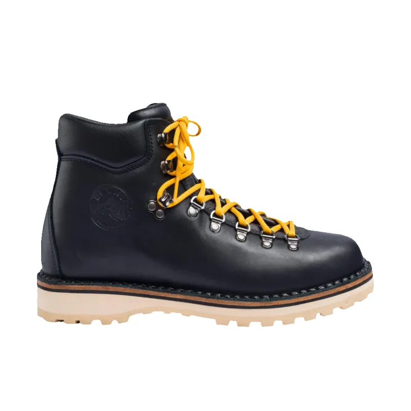 Roccia Vet Shearling - Black sold by Stomping Ground