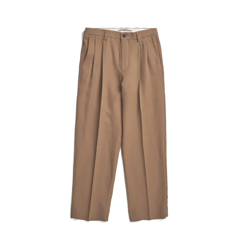 Benn Relaxed Cavalry Cotton Wool Pleated Trouser - Oak sold by Stomping Ground