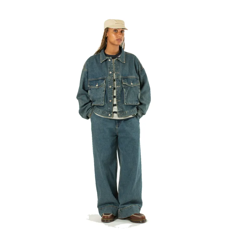 Boxy Denim Trucker - Blue made by Estudio Niksen