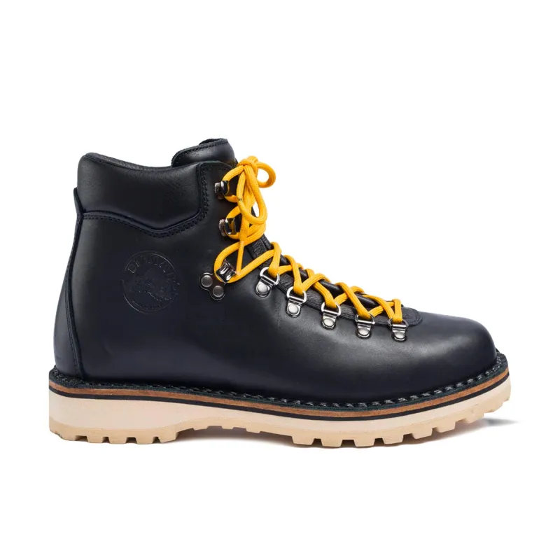 Roccia Vet Shearling - Black sold by Stomping Ground