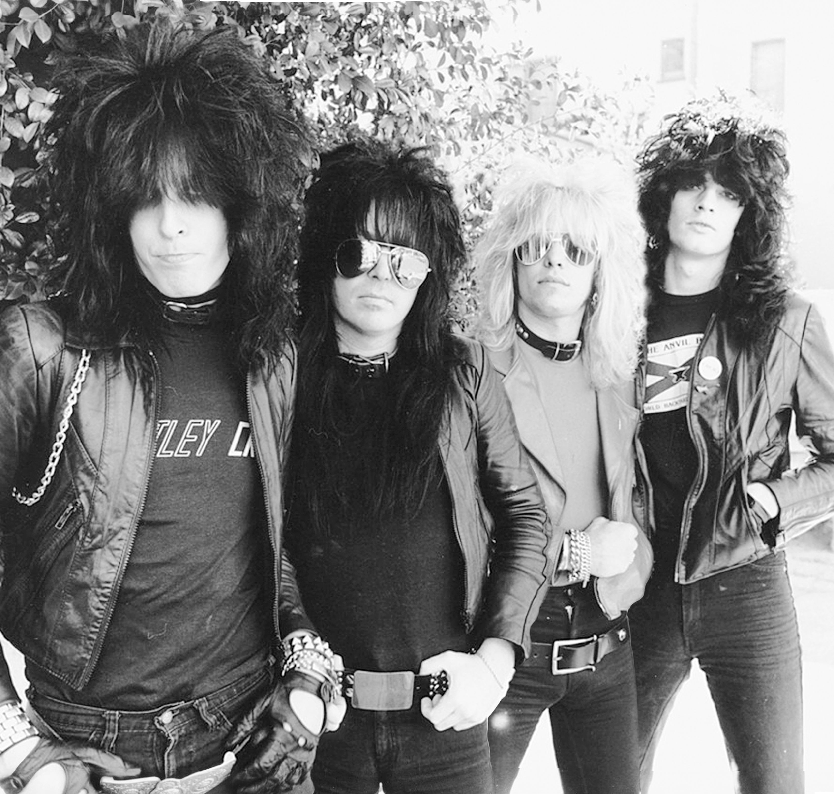 Road Case Stadium Tour Tee sold by Motley crue product image thumbnail 4